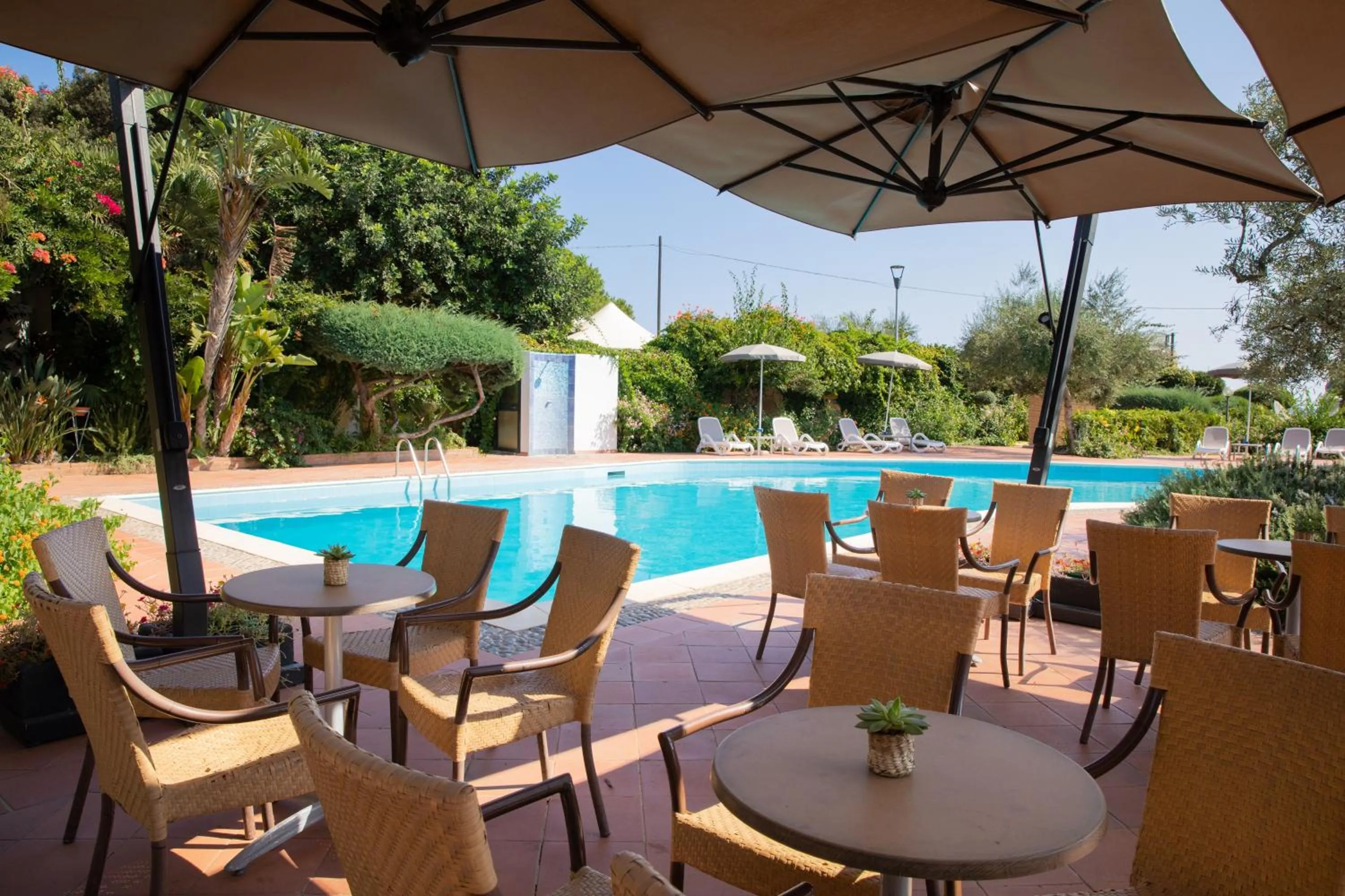 Restaurant/places to eat in Hotel la Torre