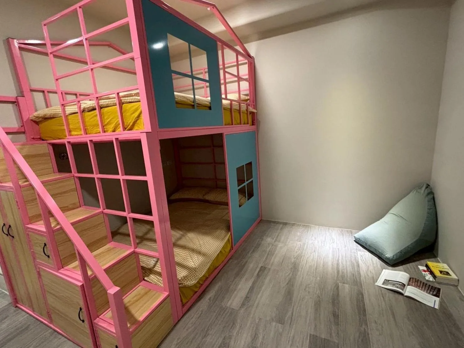 Bed in Formosa 101 Taipei Main Branch