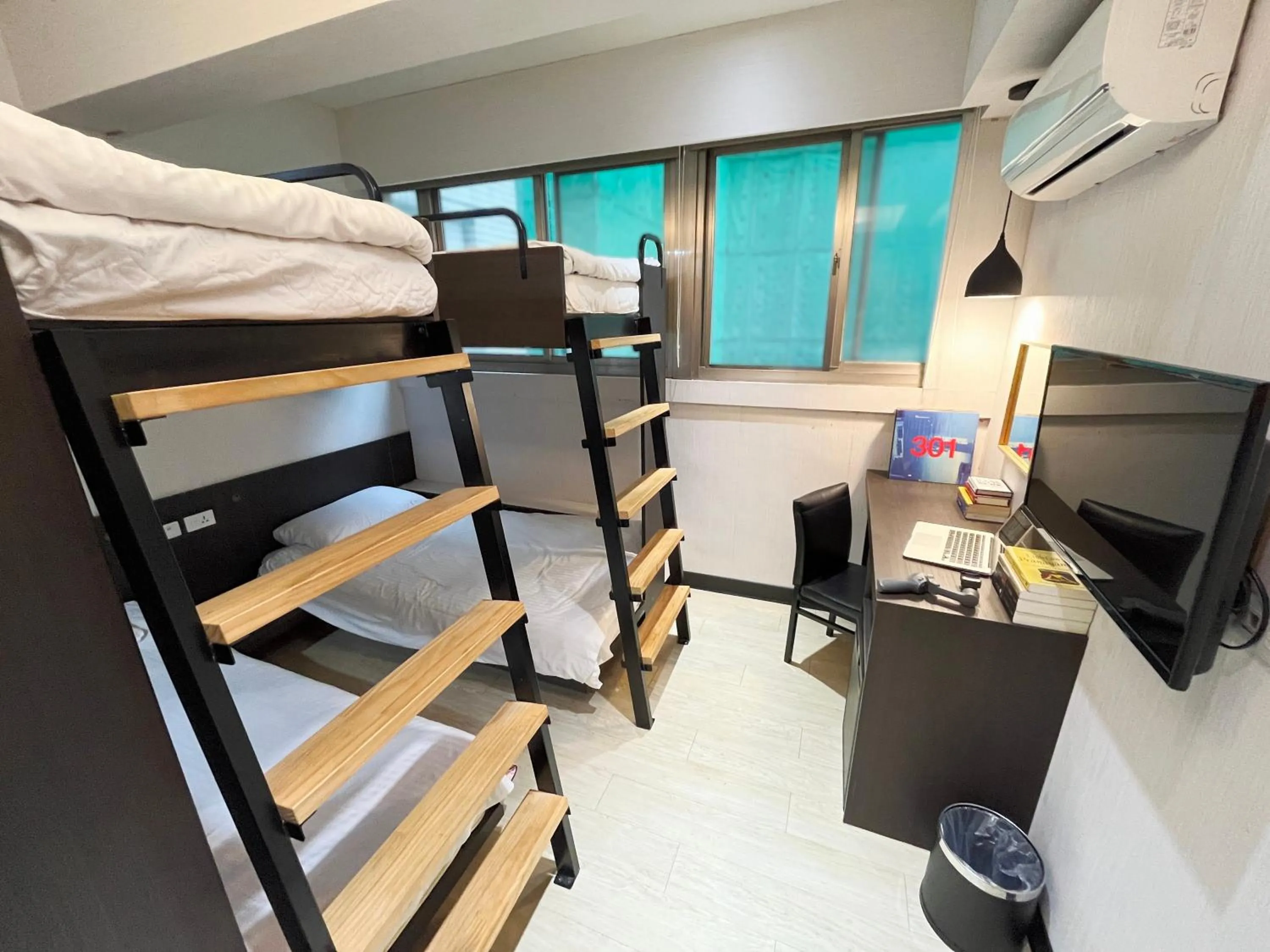 Bed in Formosa 101 Taipei Main Branch