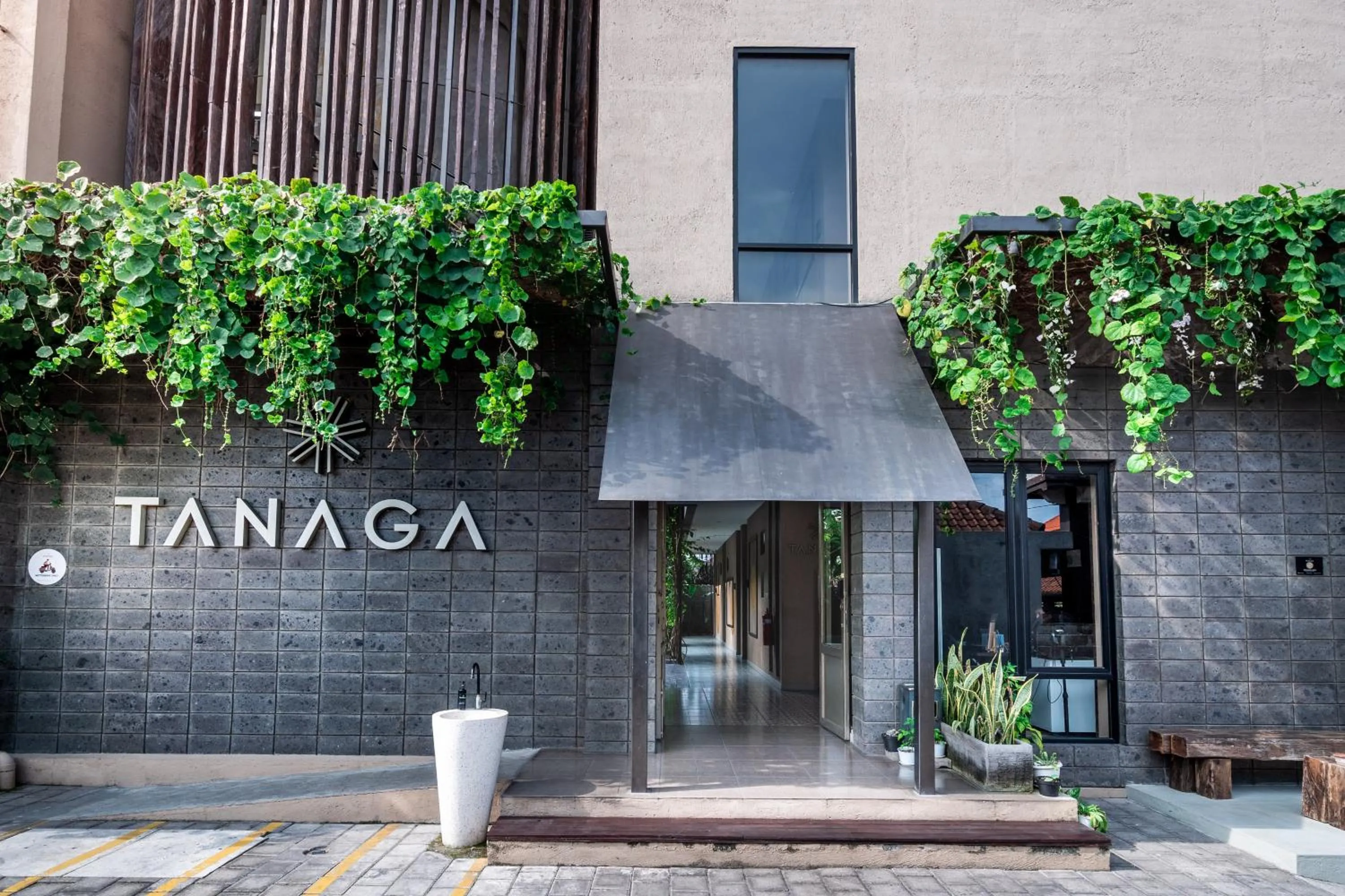 Parking in Tanaga CoLiving