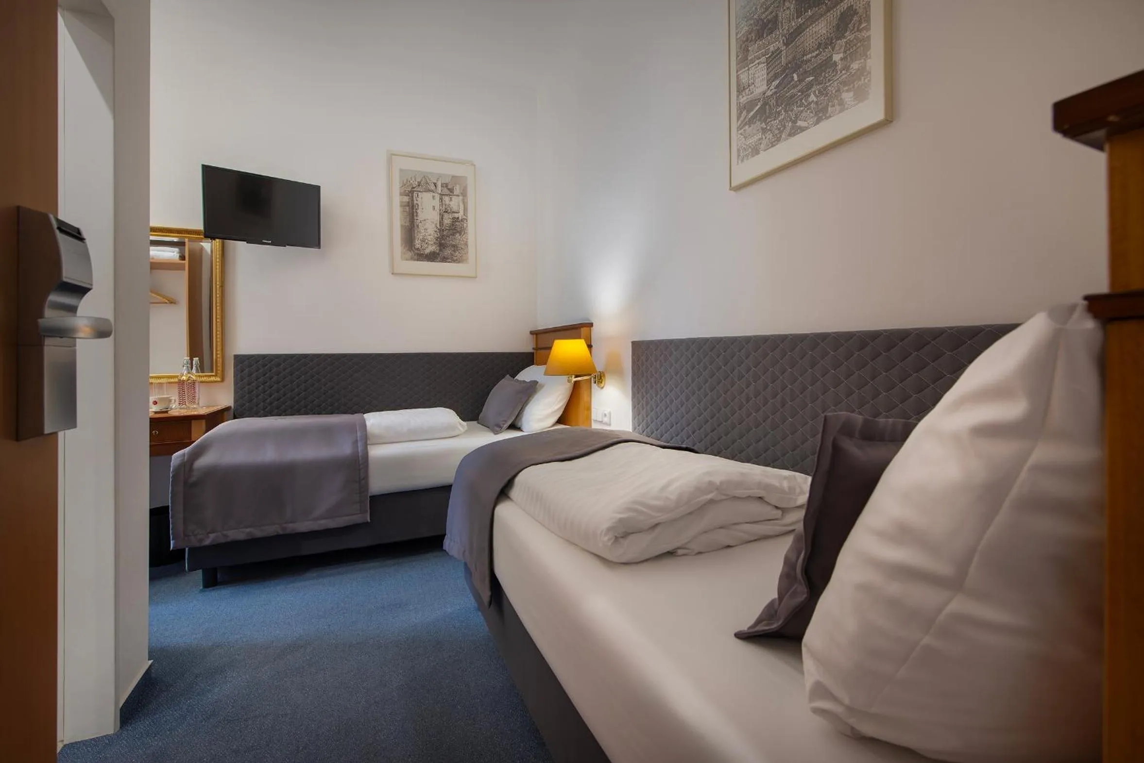 Bed in Prague Season Three Stars