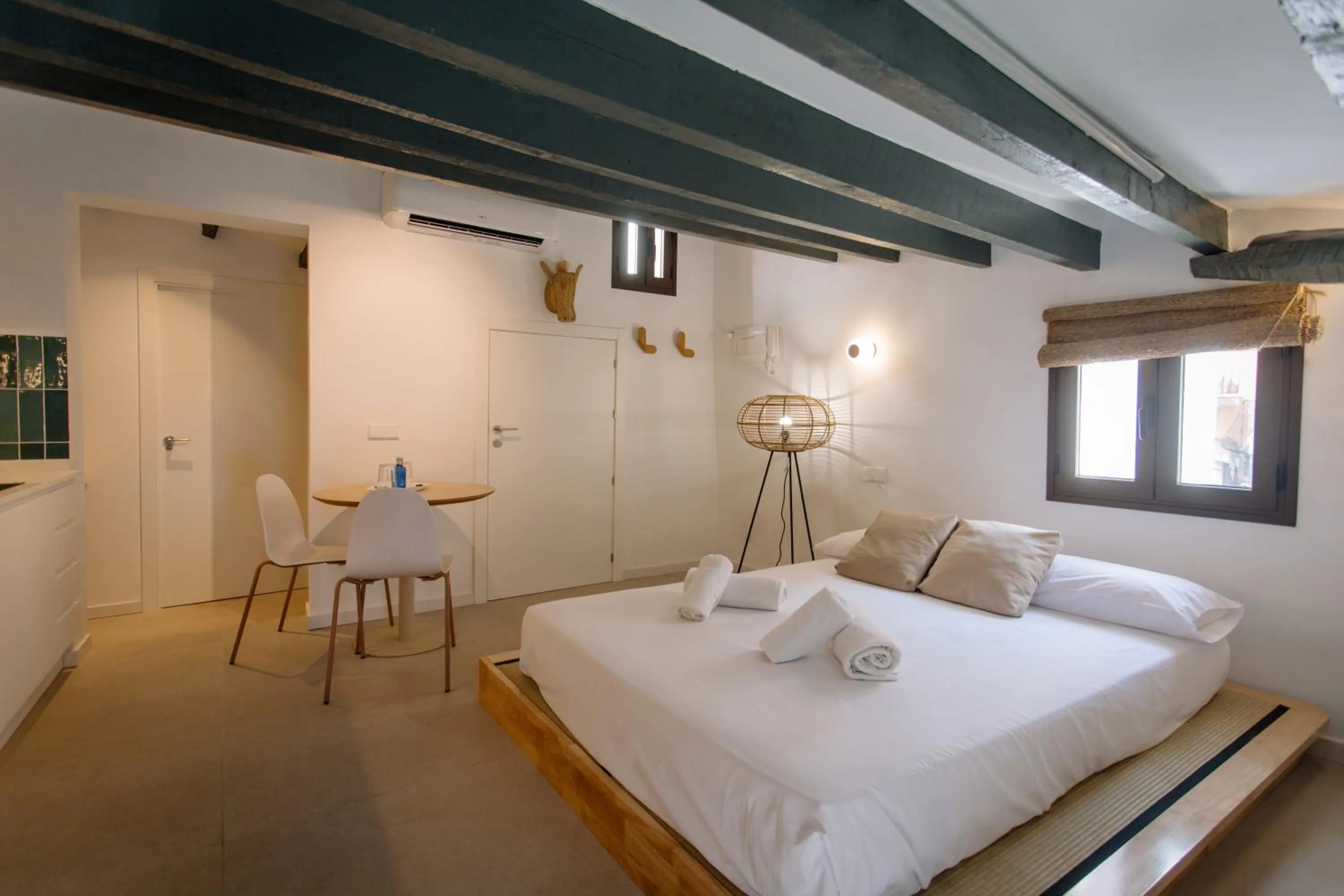 Bedroom, Bed in Mayor 36 by Seaward Suites