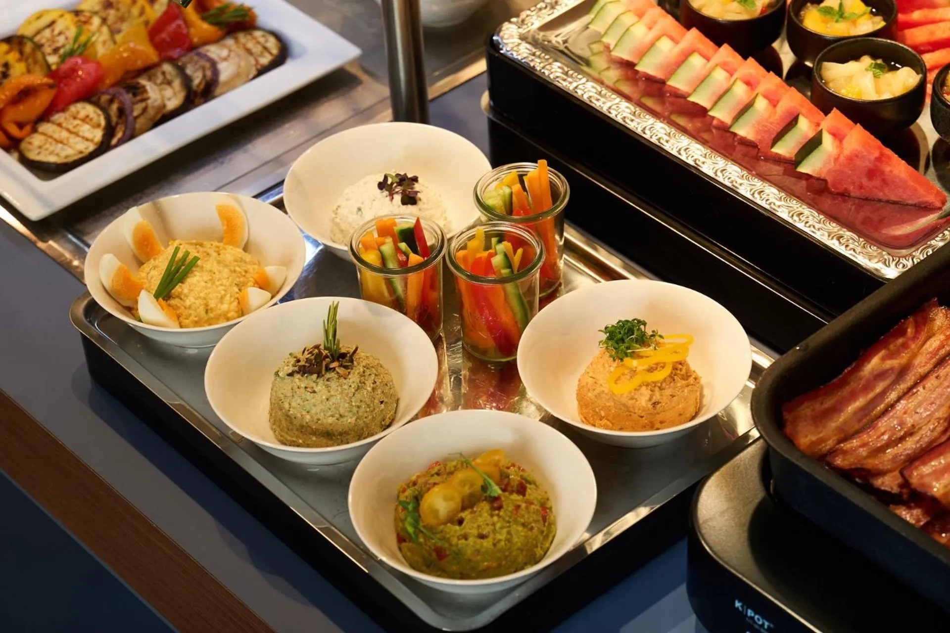 Restaurant/places to eat in Hotel Le Parc