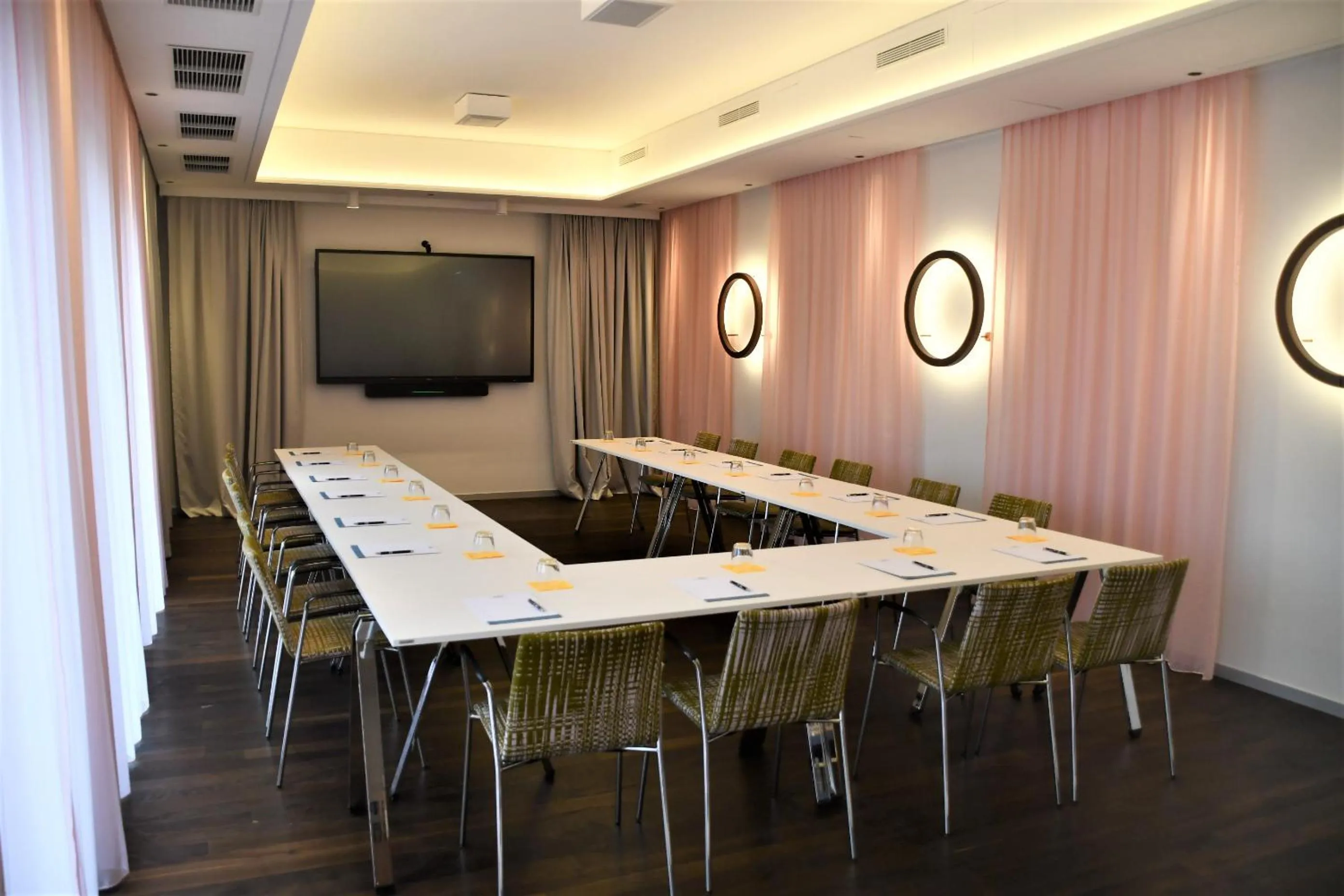 Meeting/conference room in Hotel Le Parc
