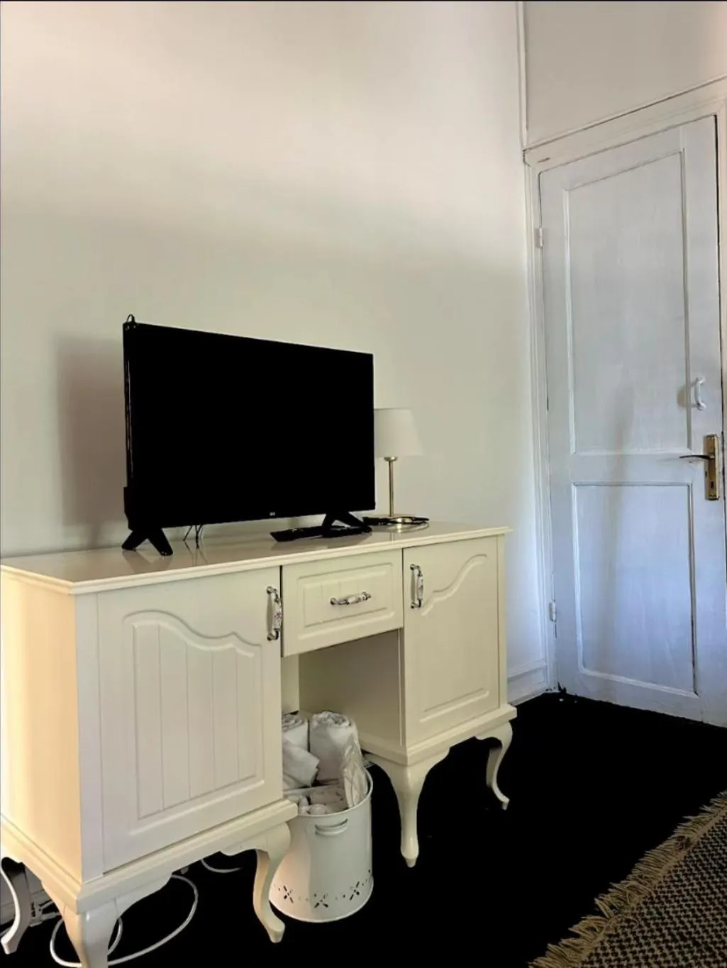 TV and multimedia in No16 Ada