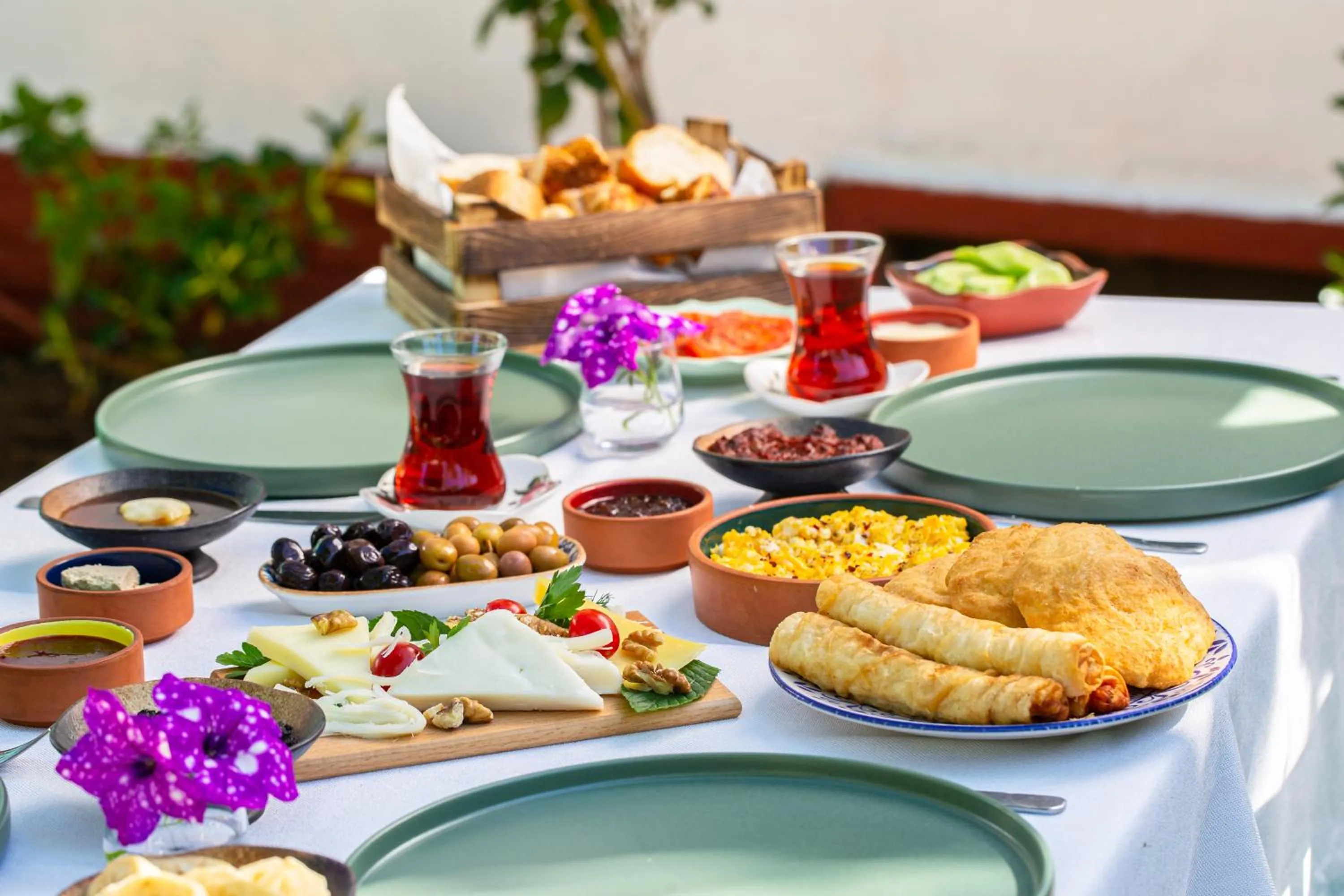 Breakfast in No16 Ada