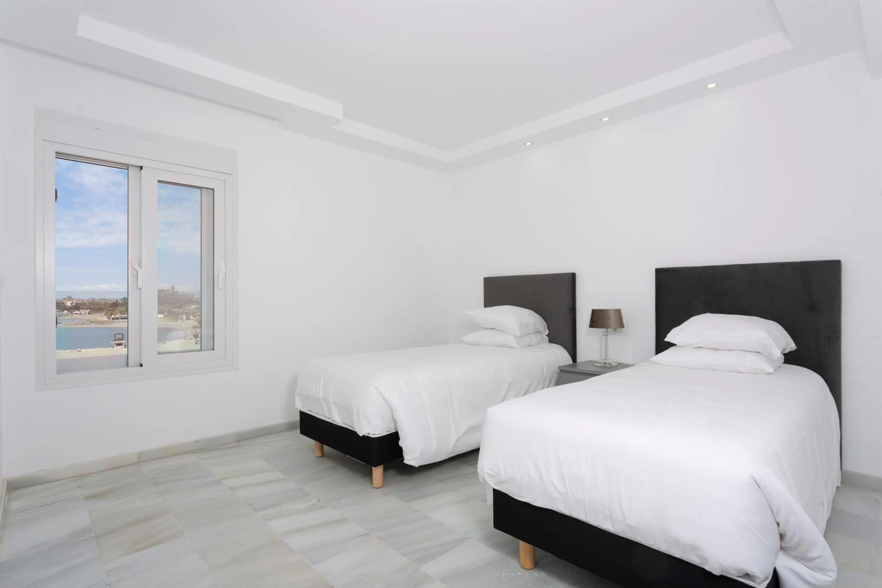 Photo of the whole room, Bed in B51 Executive Flats Marbella