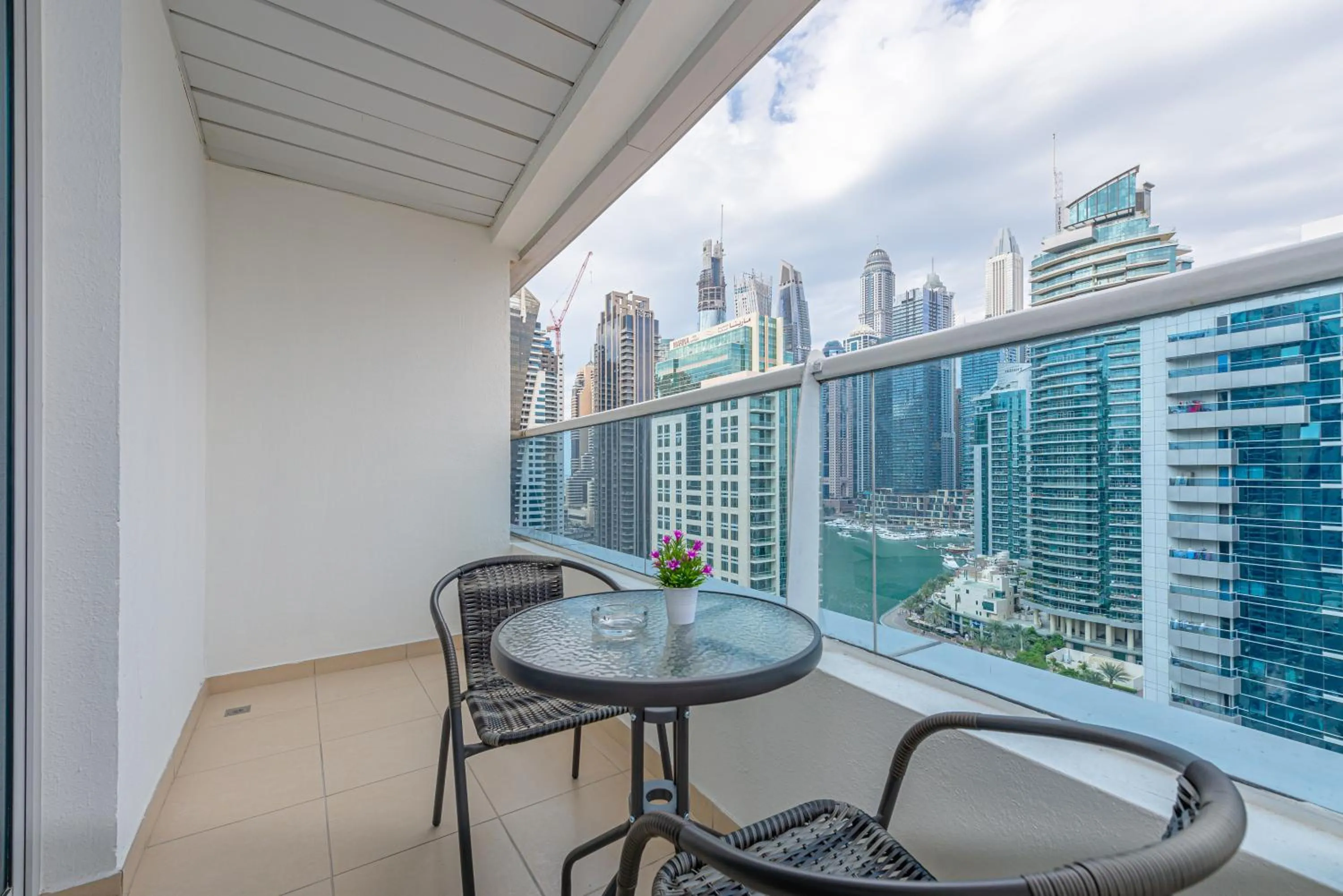 Balcony/Terrace in Marco Polo - Find your calm escape in Dubai Marina