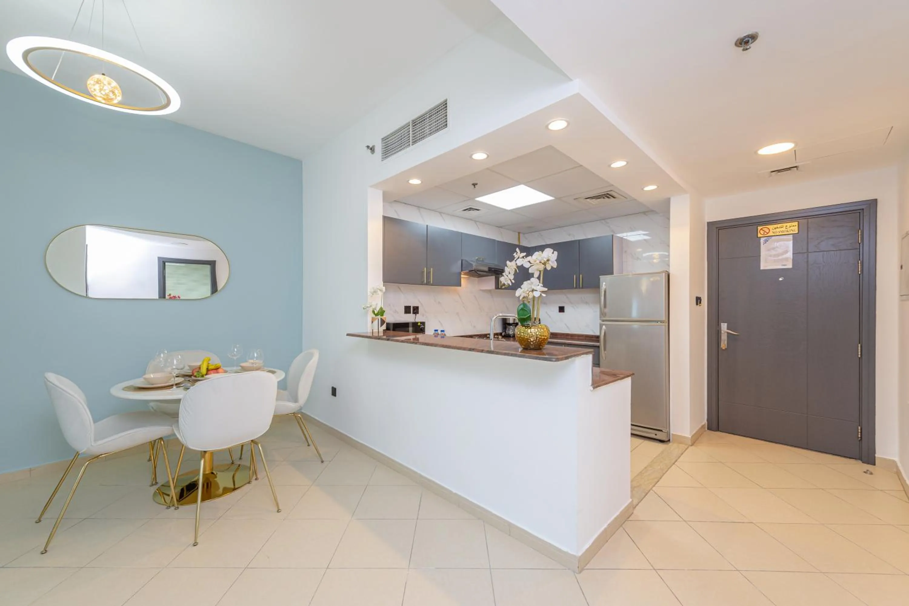 Kitchen or kitchenette in Marco Polo - Find your calm escape in Dubai Marina