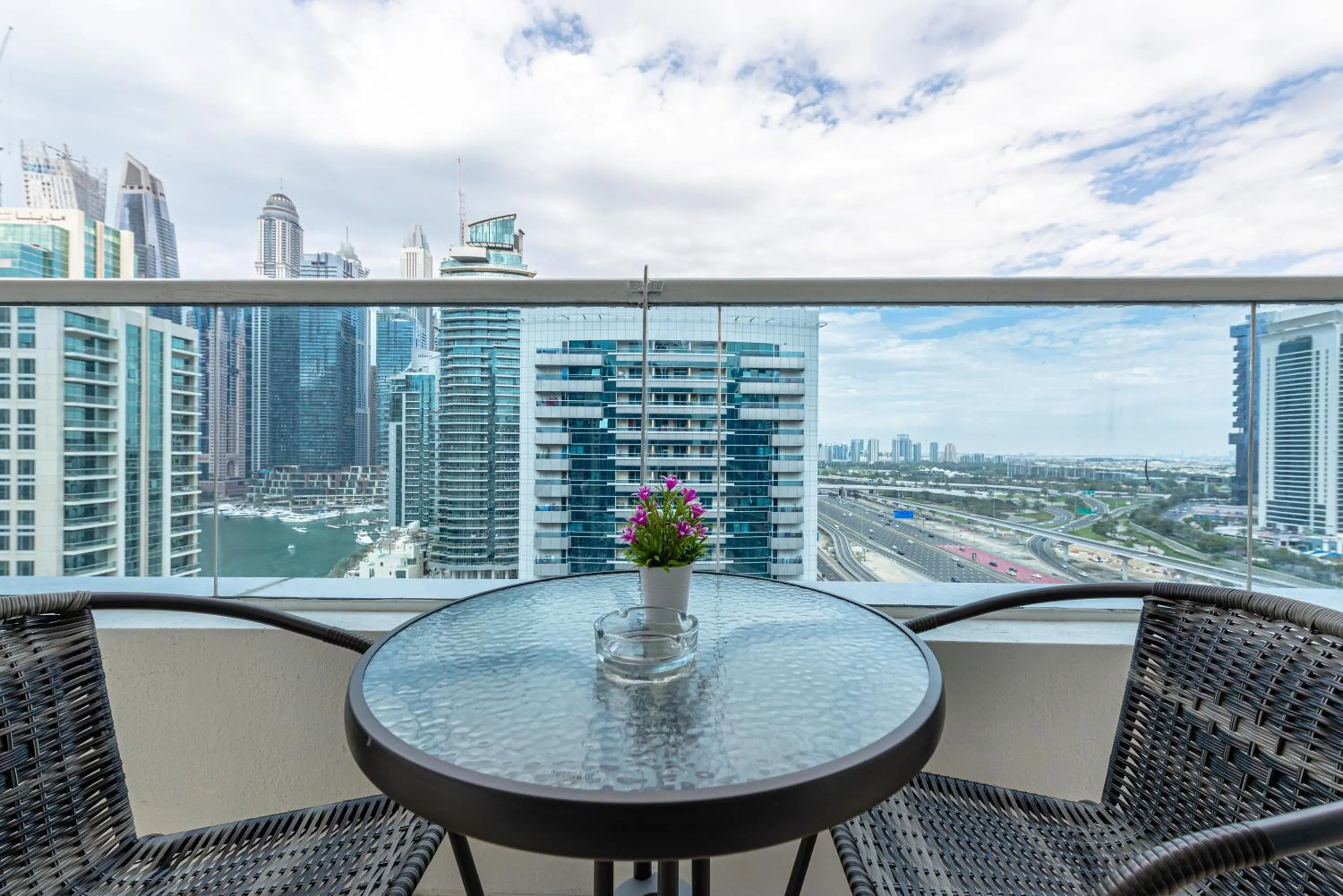 Balcony/Terrace in Marco Polo - Find your calm escape in Dubai Marina