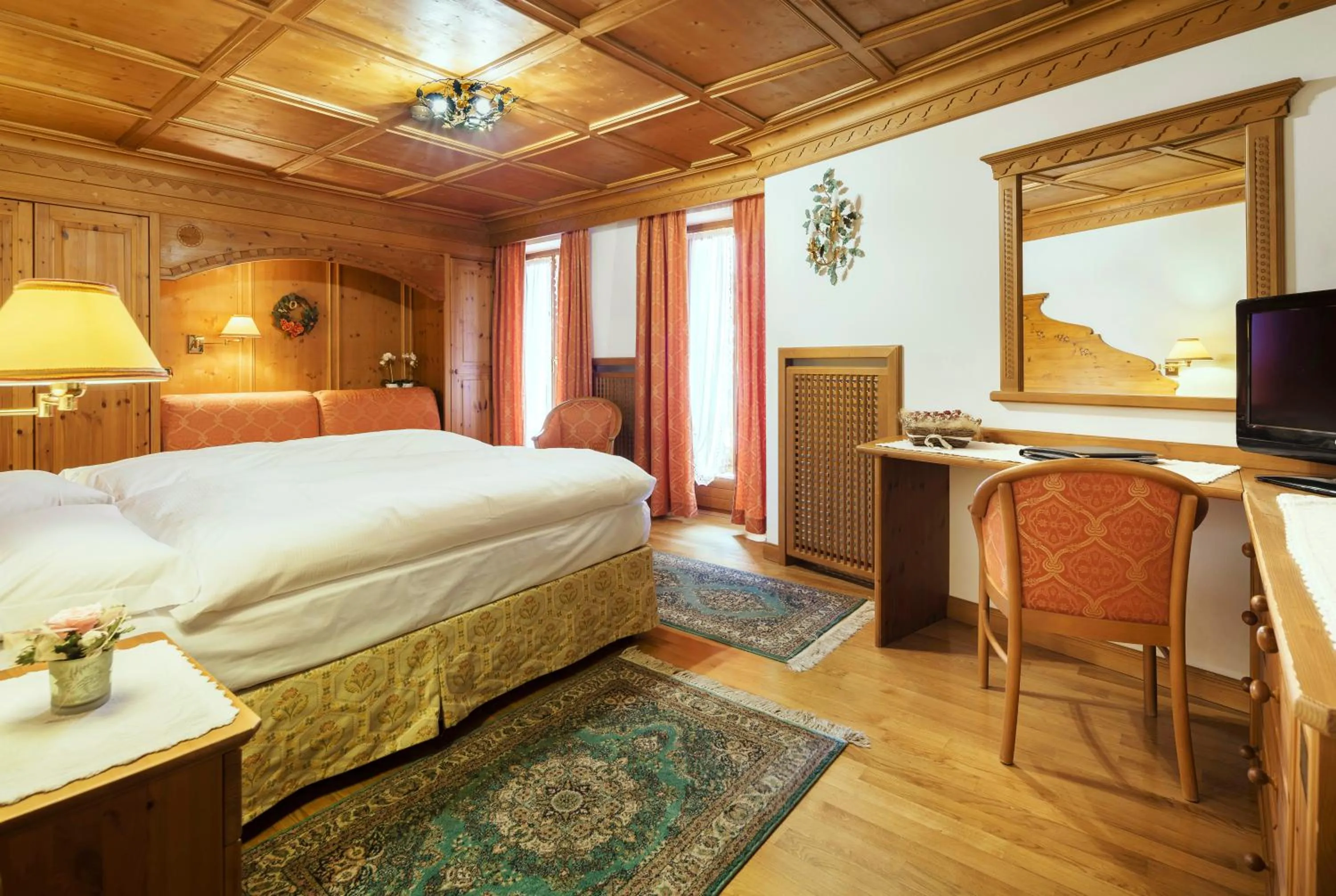 Other, Bed in Hotel Columbia & Spa