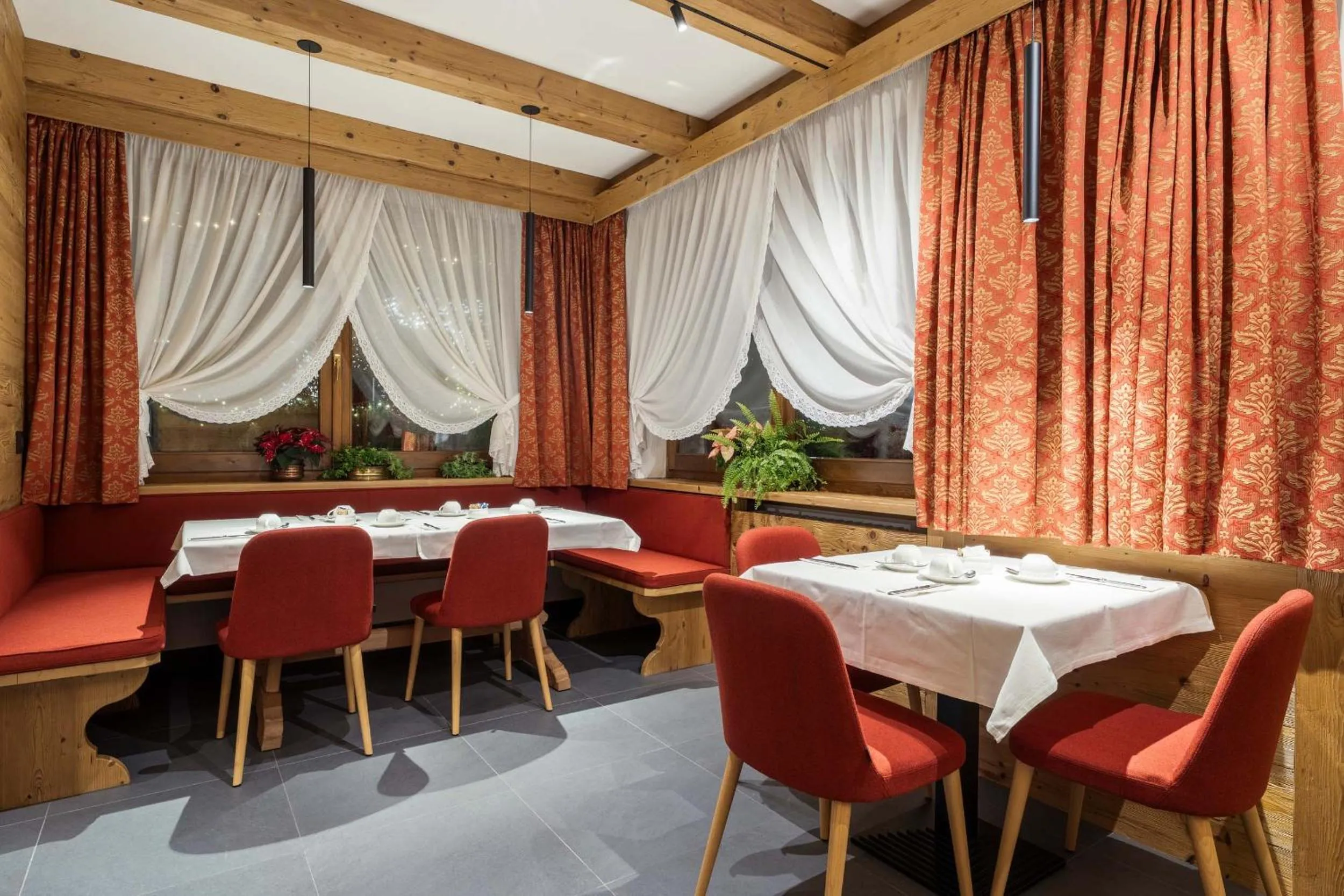 Breakfast in Hotel Columbia & Spa