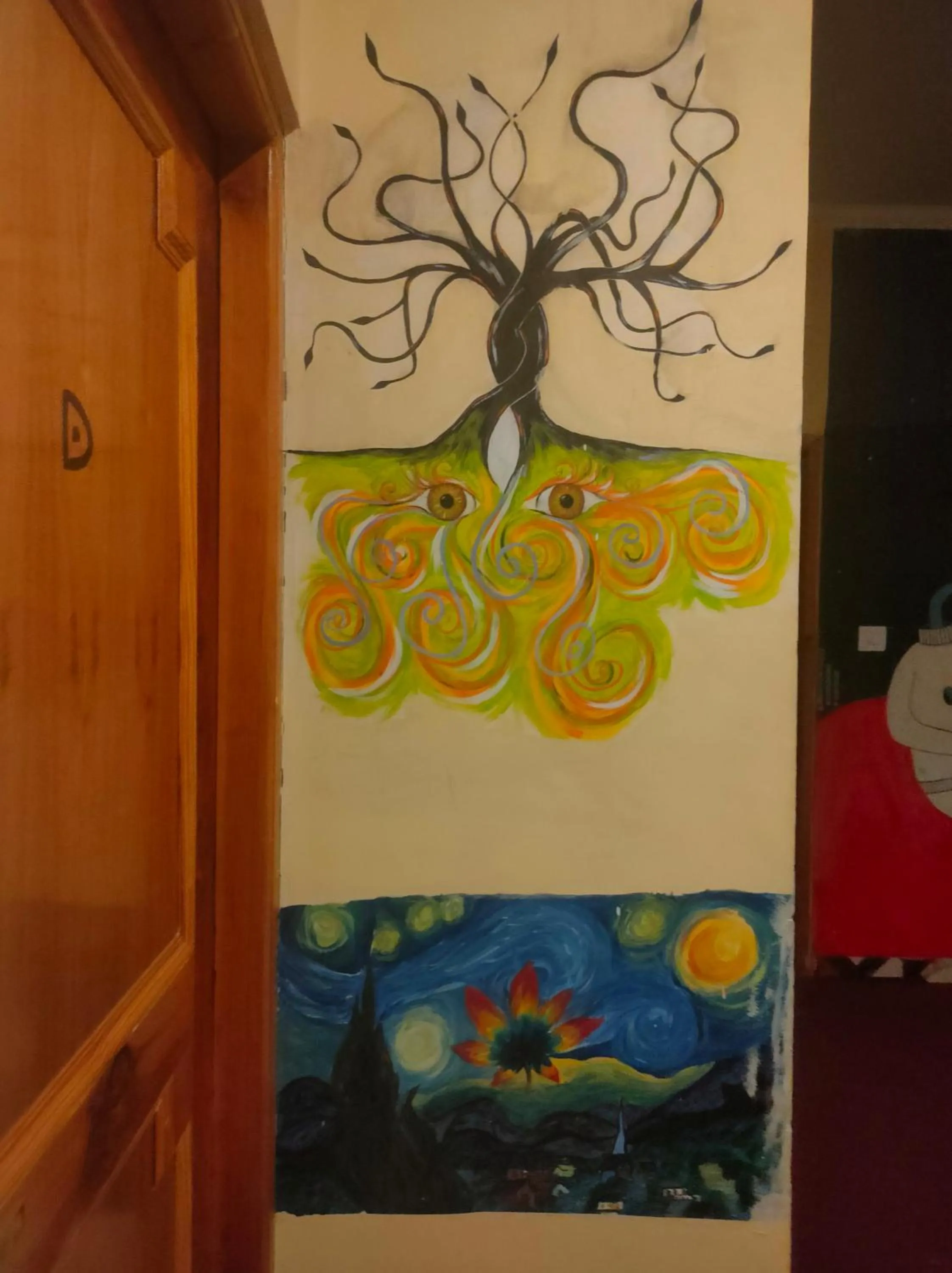 Lobby or reception in indian backpackers hostel