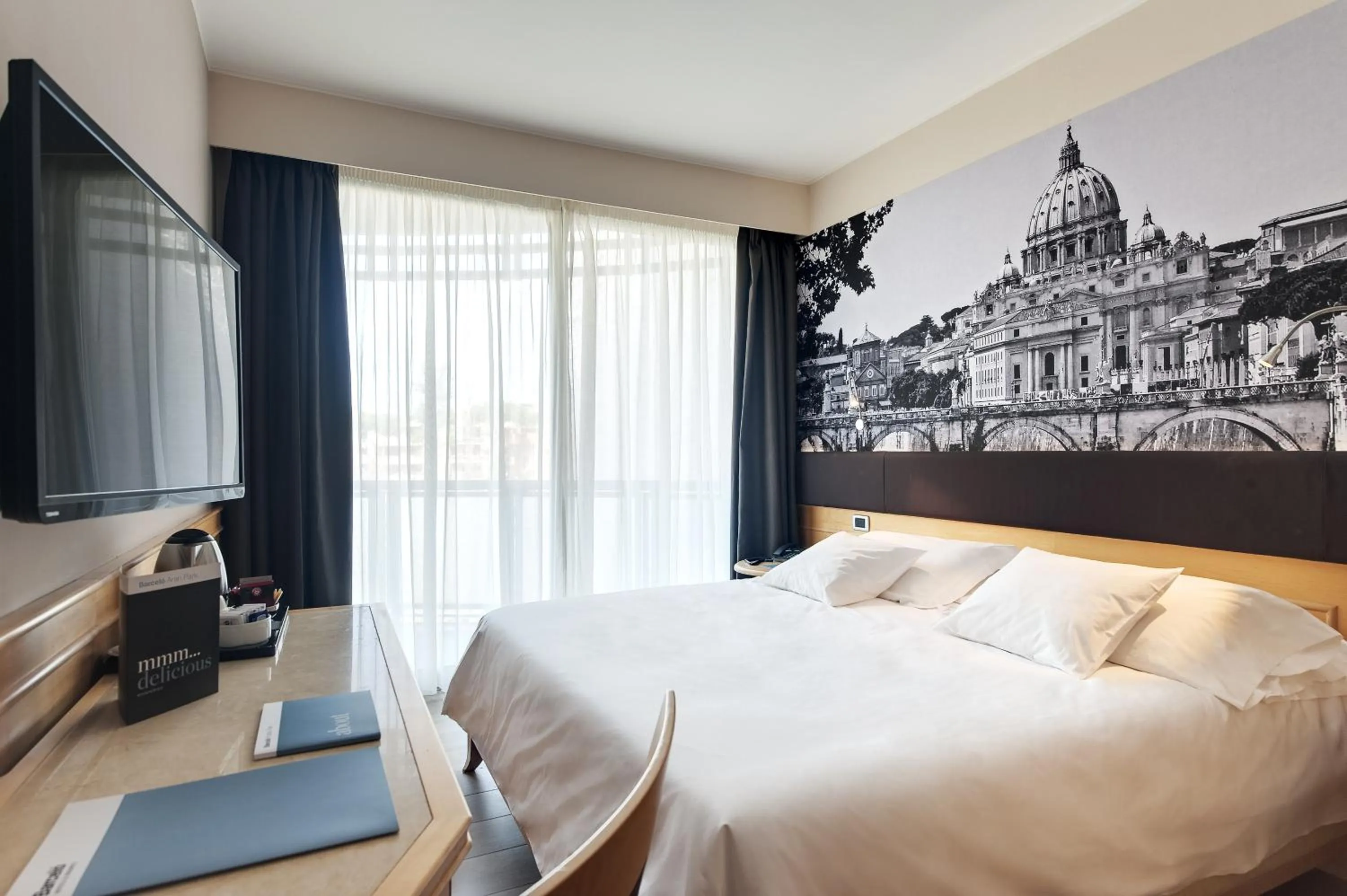 TV and multimedia, Bed in Occidental Aran Park