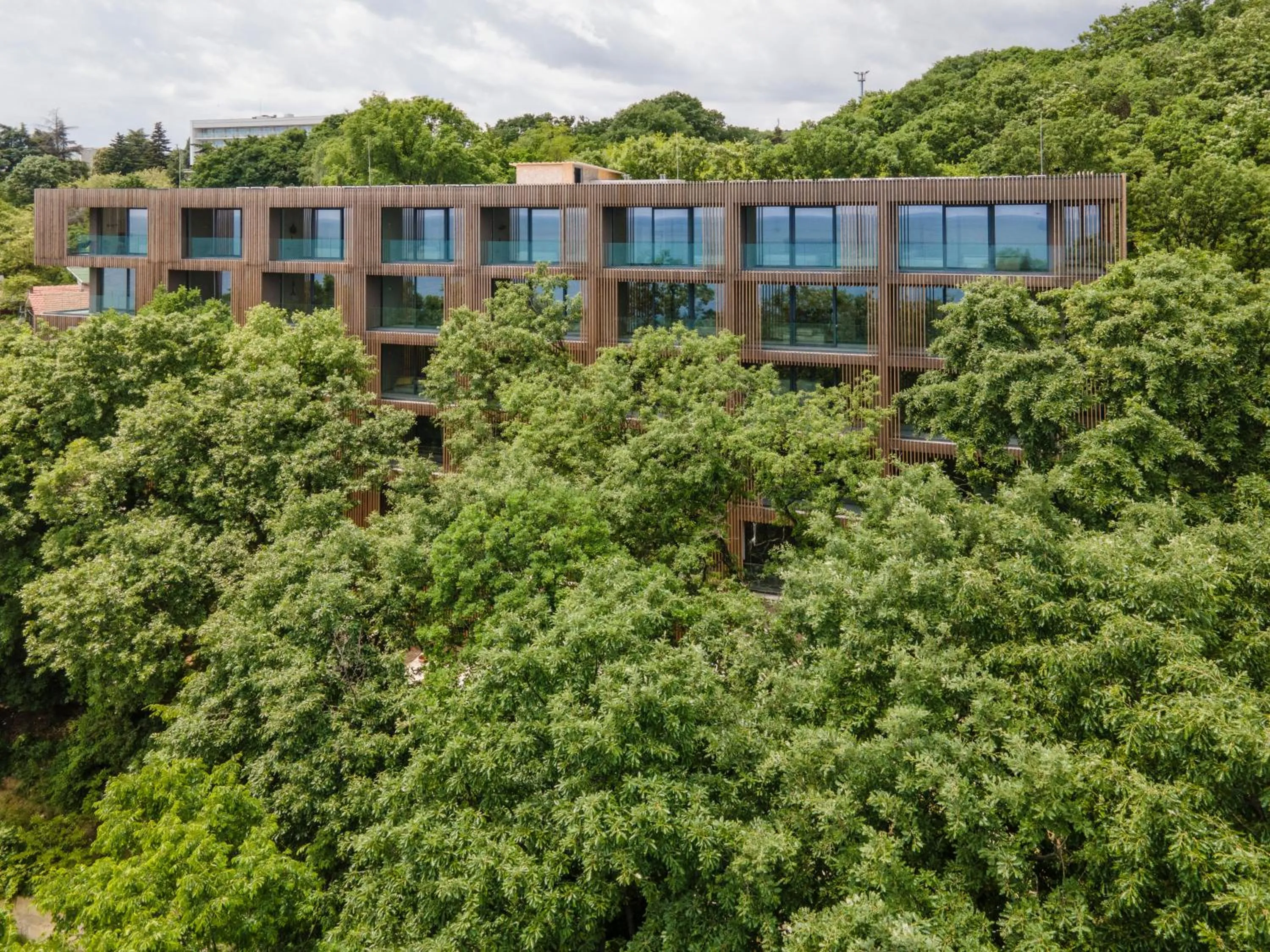 Property building in Umani Hotel - Free Beach - Free Parking