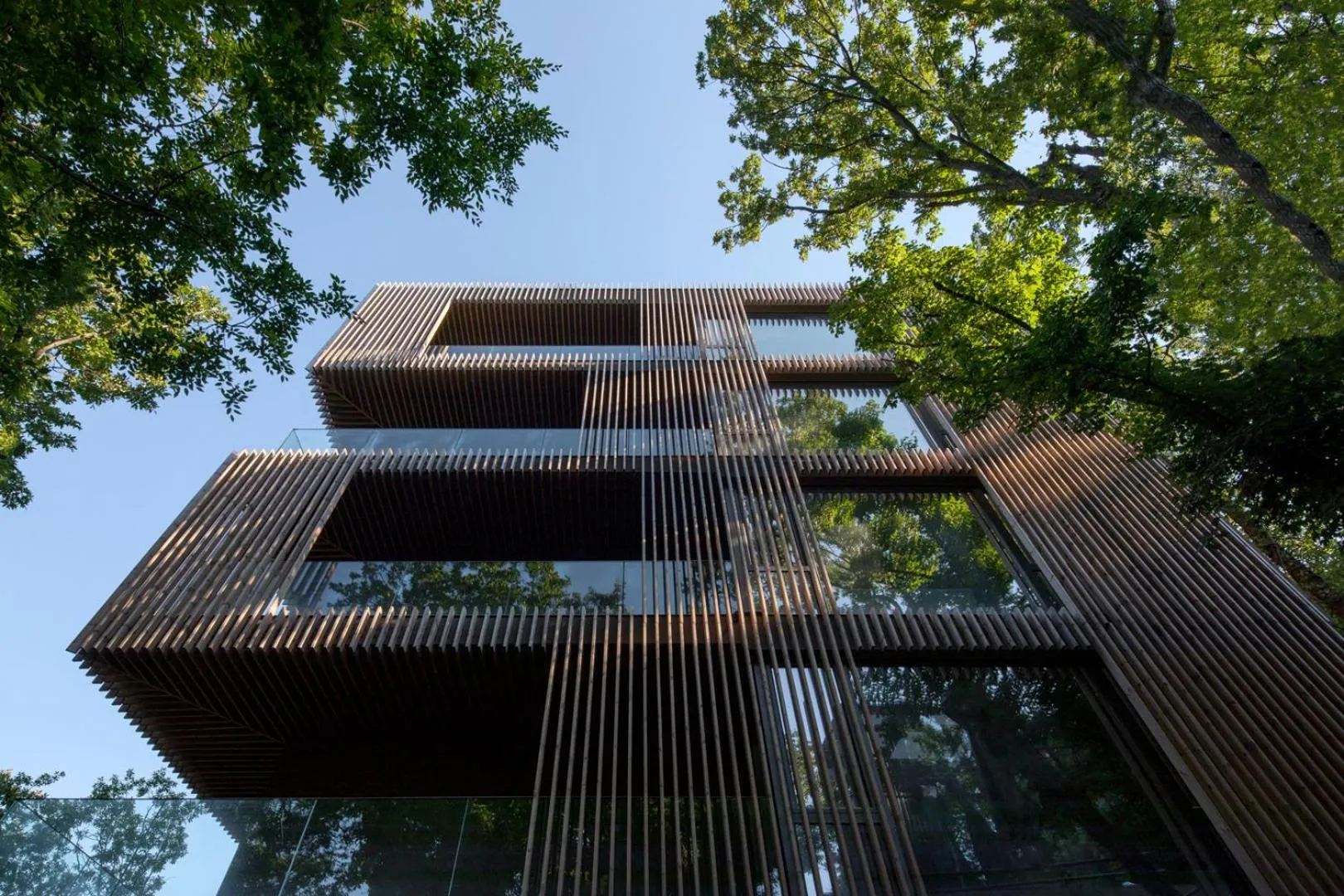 Property building in Umani Hotel - Free Beach - Free Parking