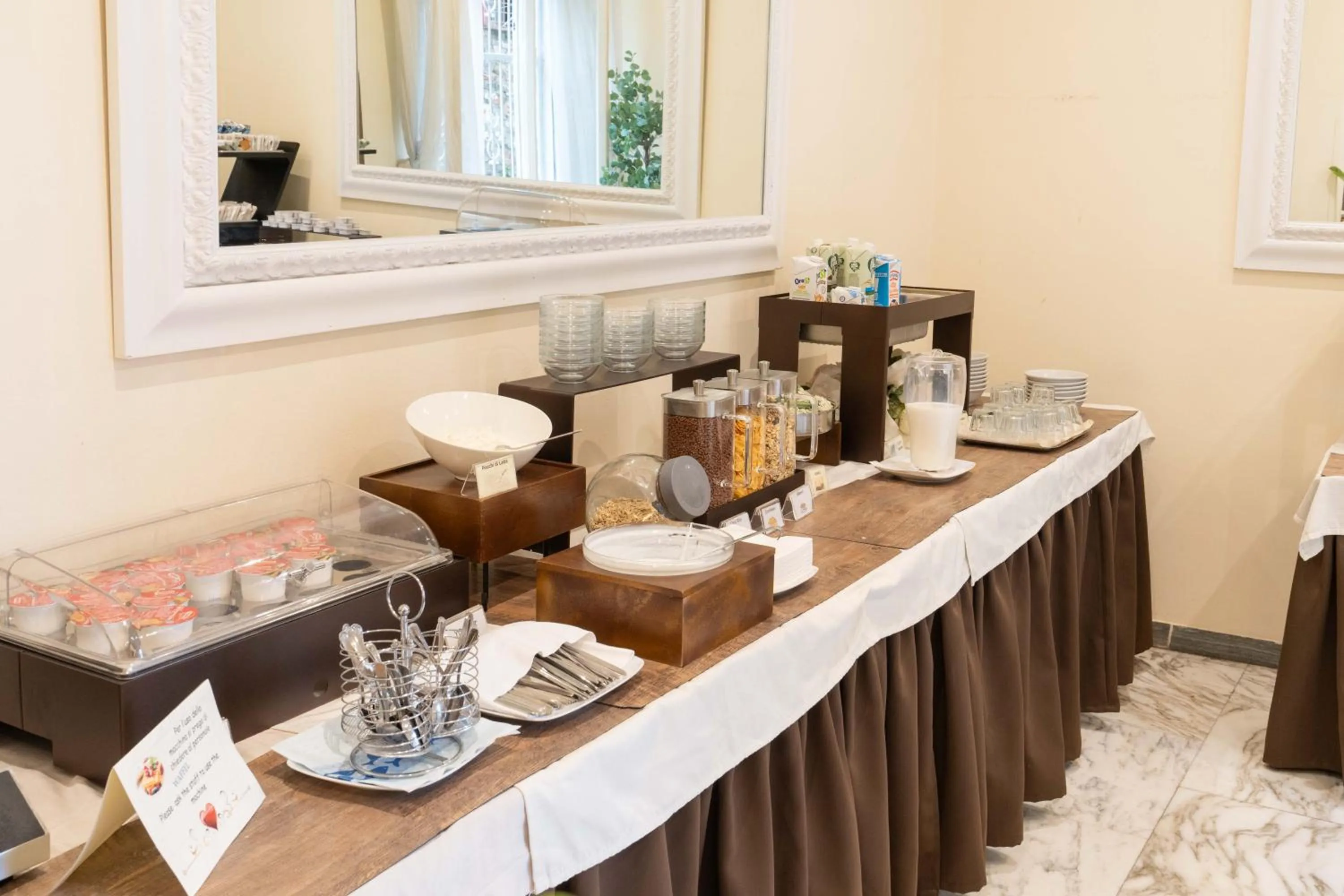 Food and drinks in Hotel Manzoni Wellness&Spa
