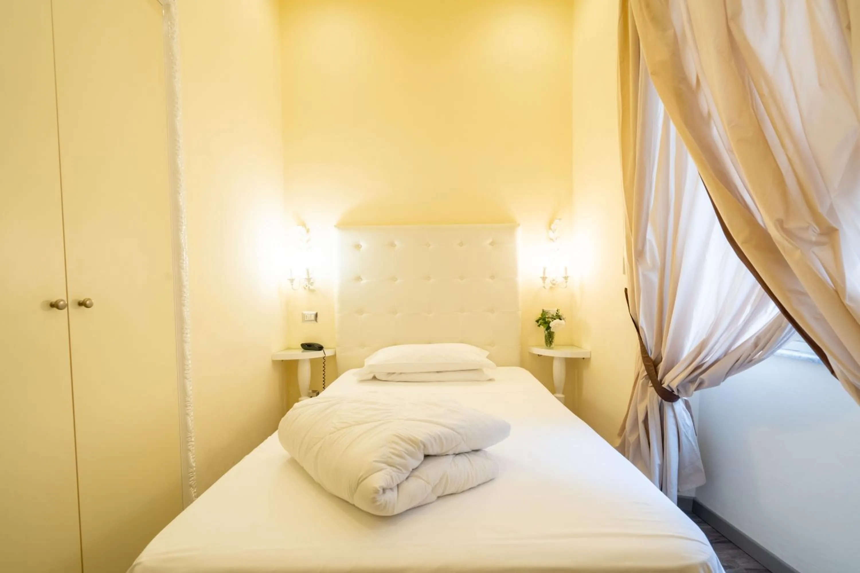 Bed in Hotel Manzoni Wellness&Spa