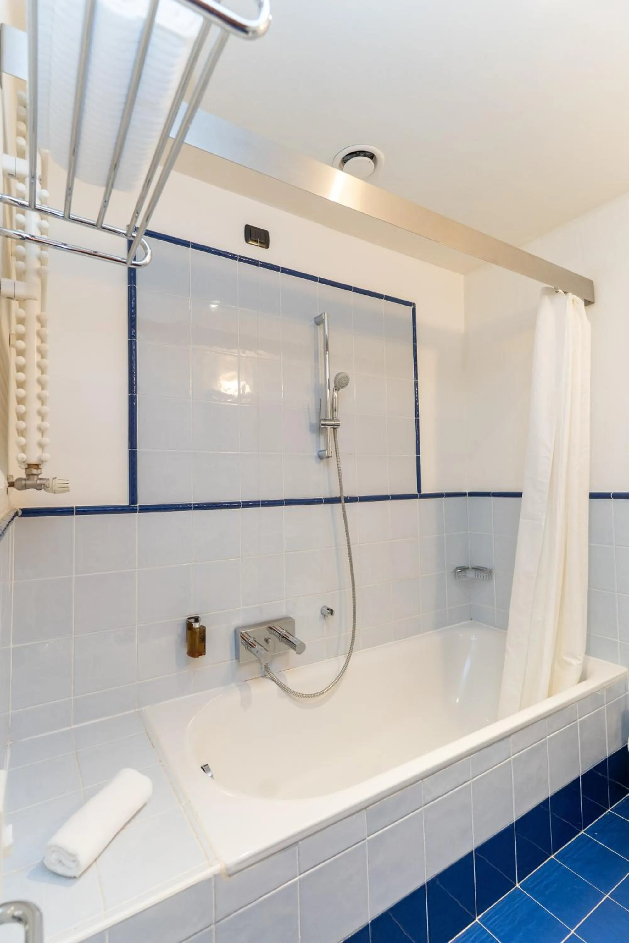 Bathroom in Hotel Balance