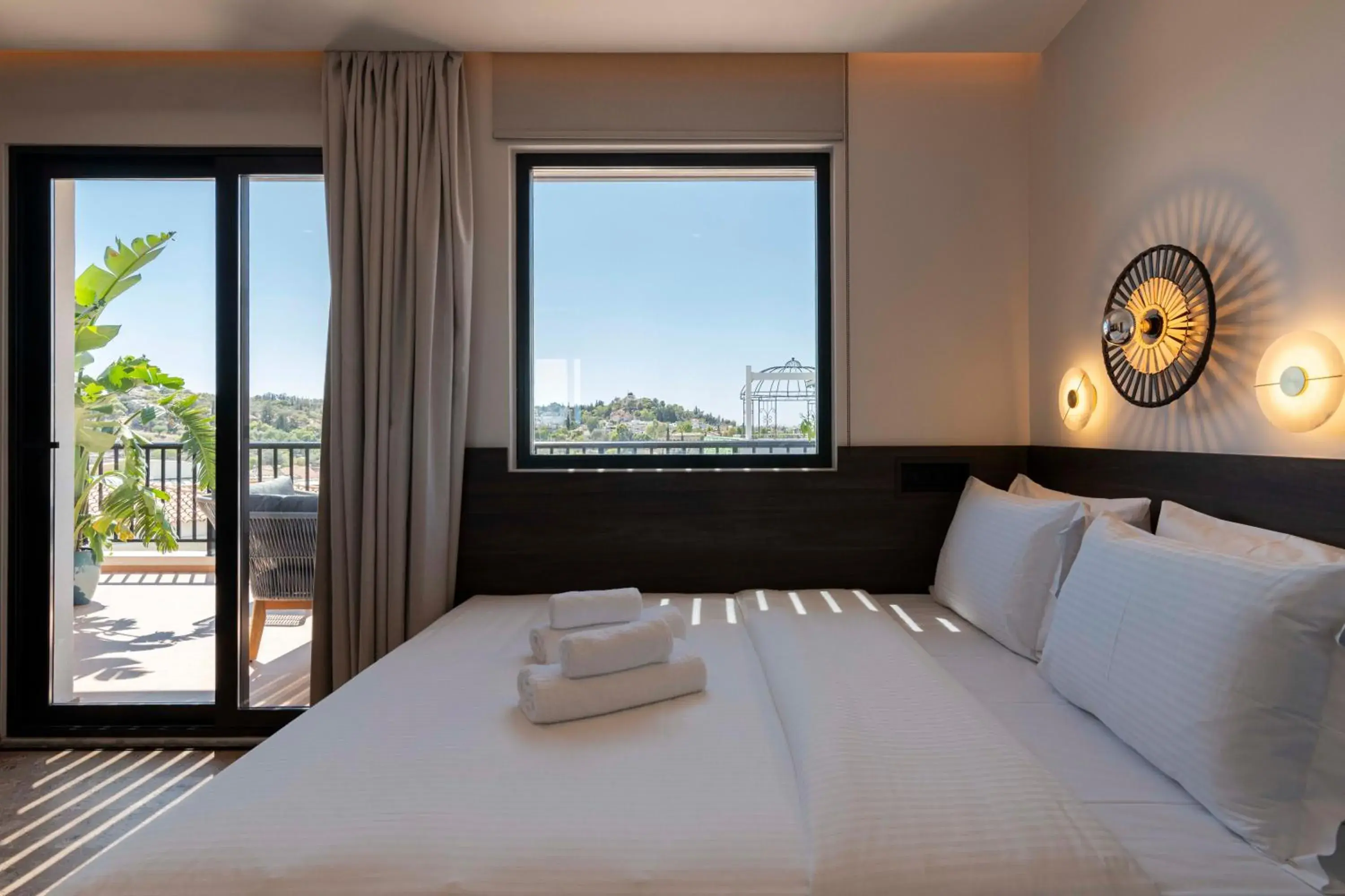 Deluxe Queen Room with Acropolis View Balcony in PAREA Athens Deluxe Queen Room with Acropolis View Balcony in PAREA Athens