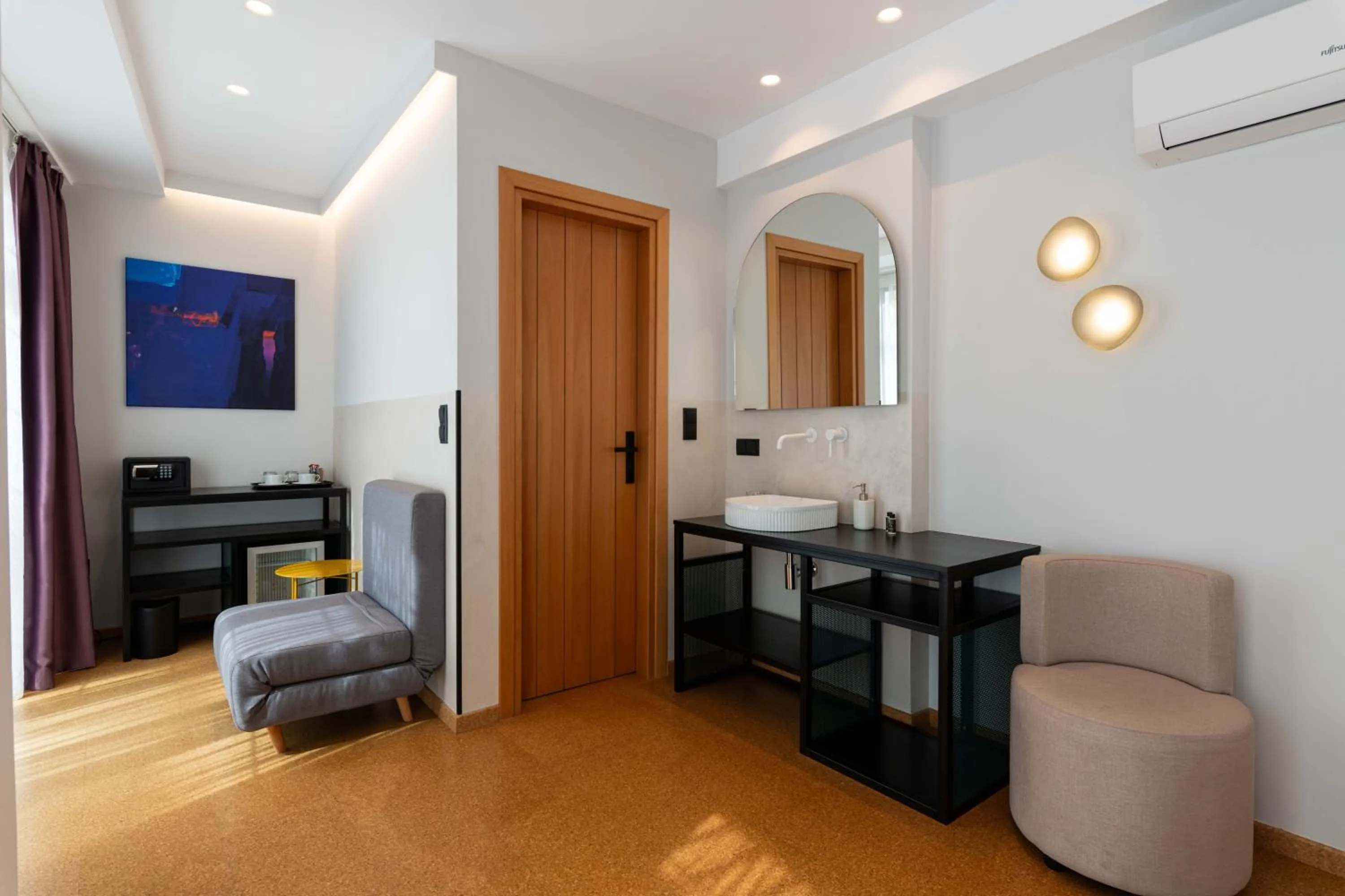 Photo of the whole room in PAREA Athens