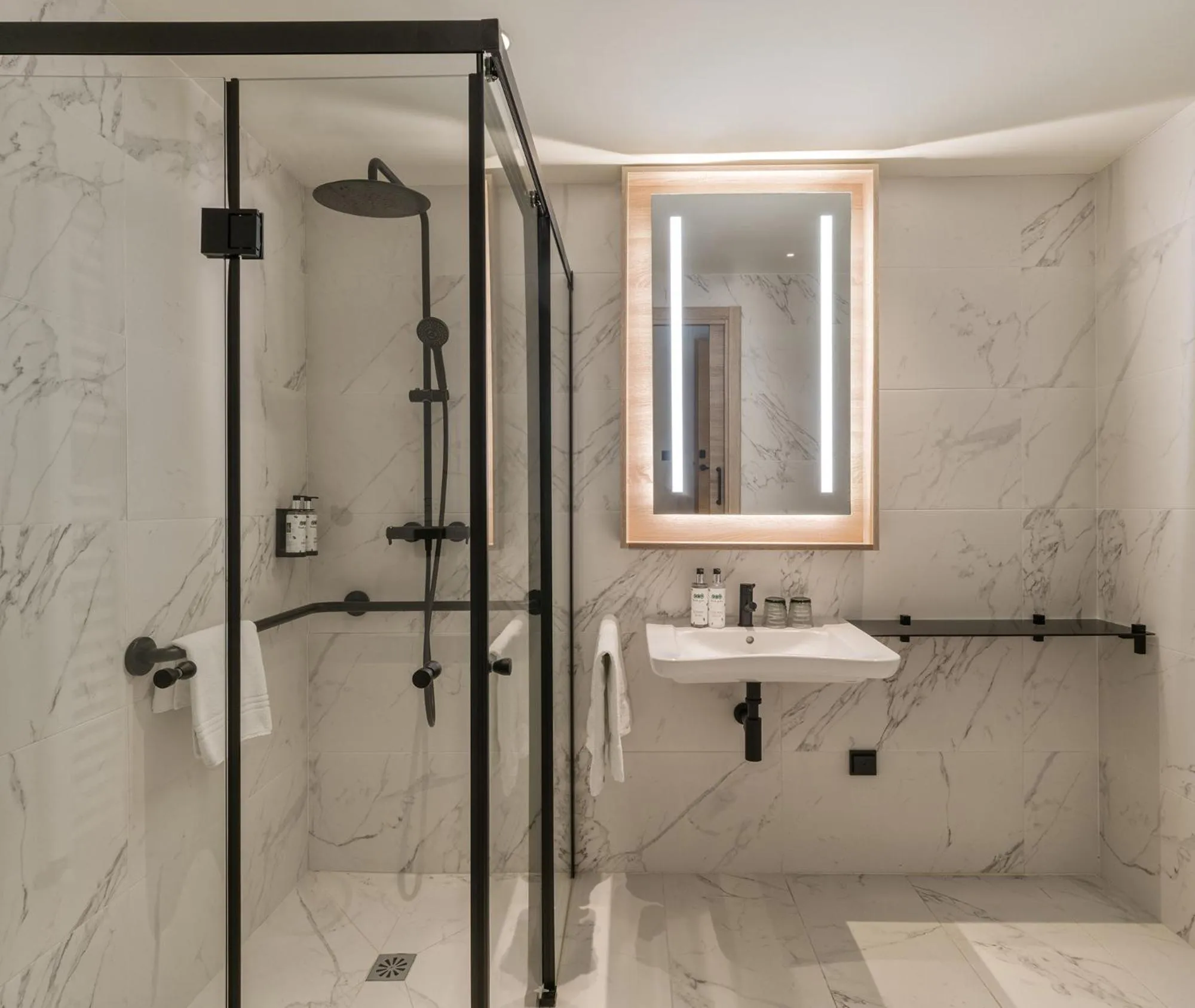 Attica21 Vigo 4 Superior