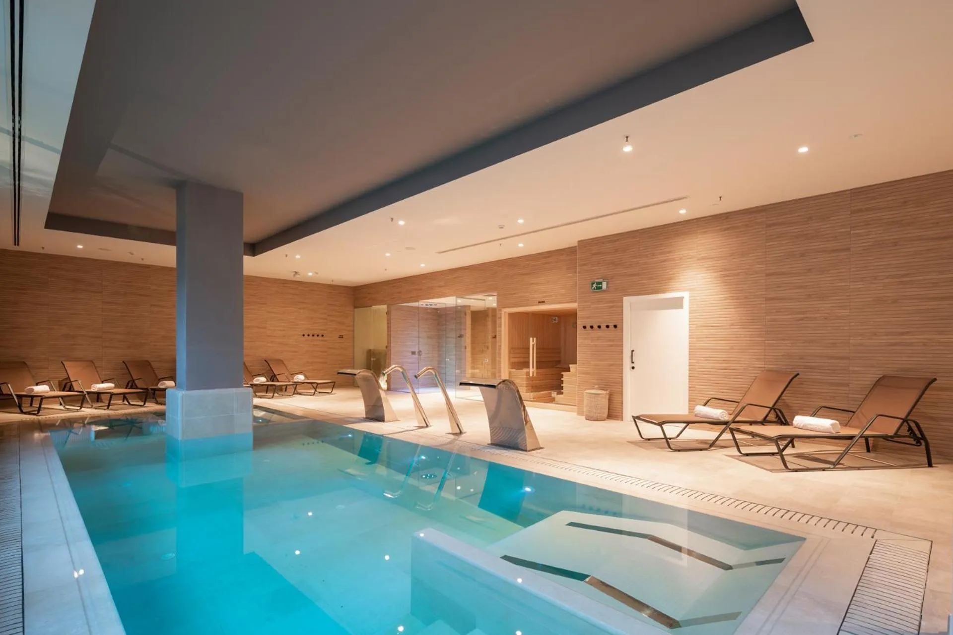 Attica21 Vigo 4 Superior