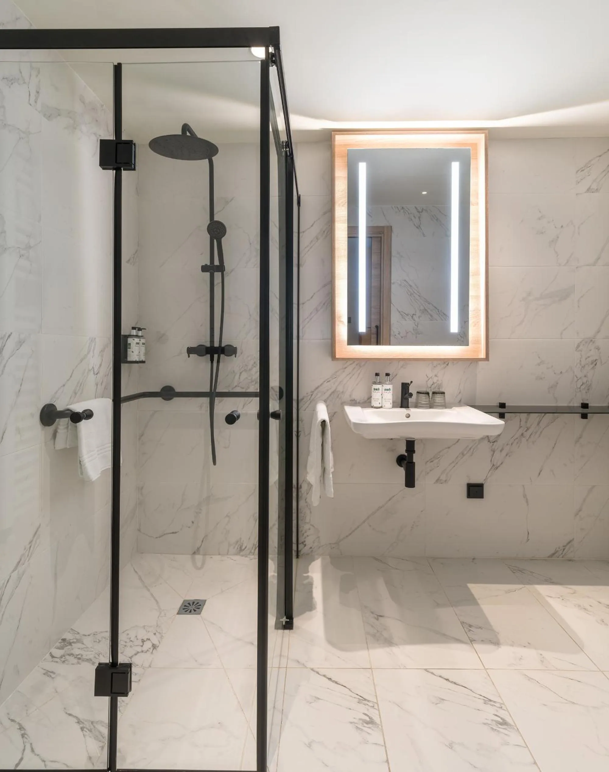 Attica21 Vigo 4 Superior