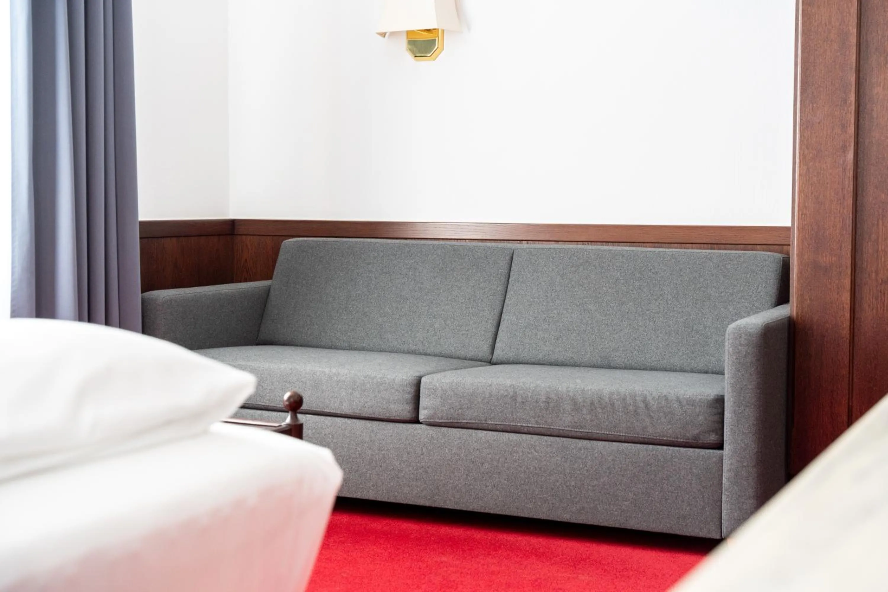 Seating area, Bed in Hotel zum Ritter St Georg - Oldest Residential Building in Heidelberg since 1592