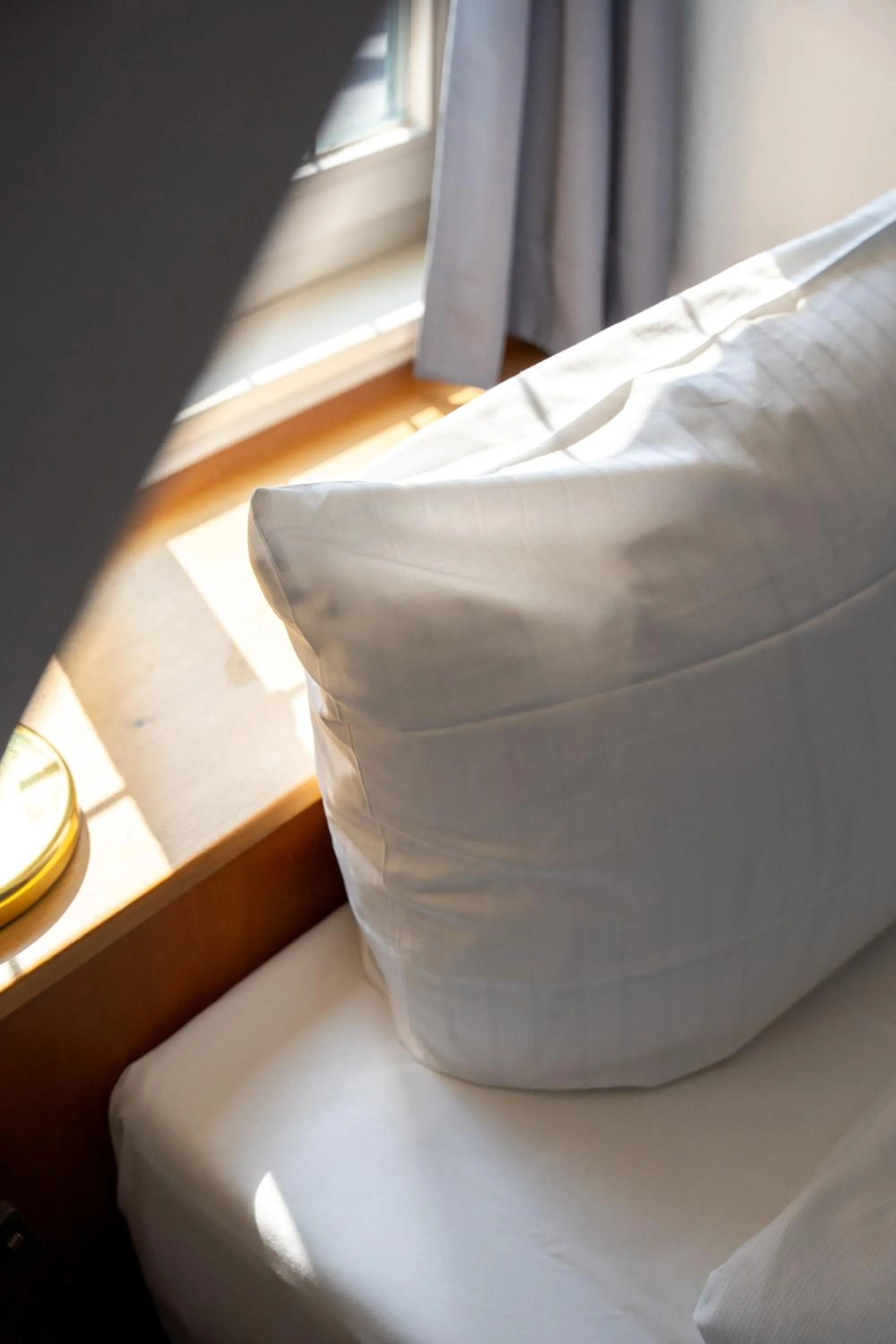 Bed in Hotel zum Ritter St Georg - Oldest Residential Building in Heidelberg since 1592