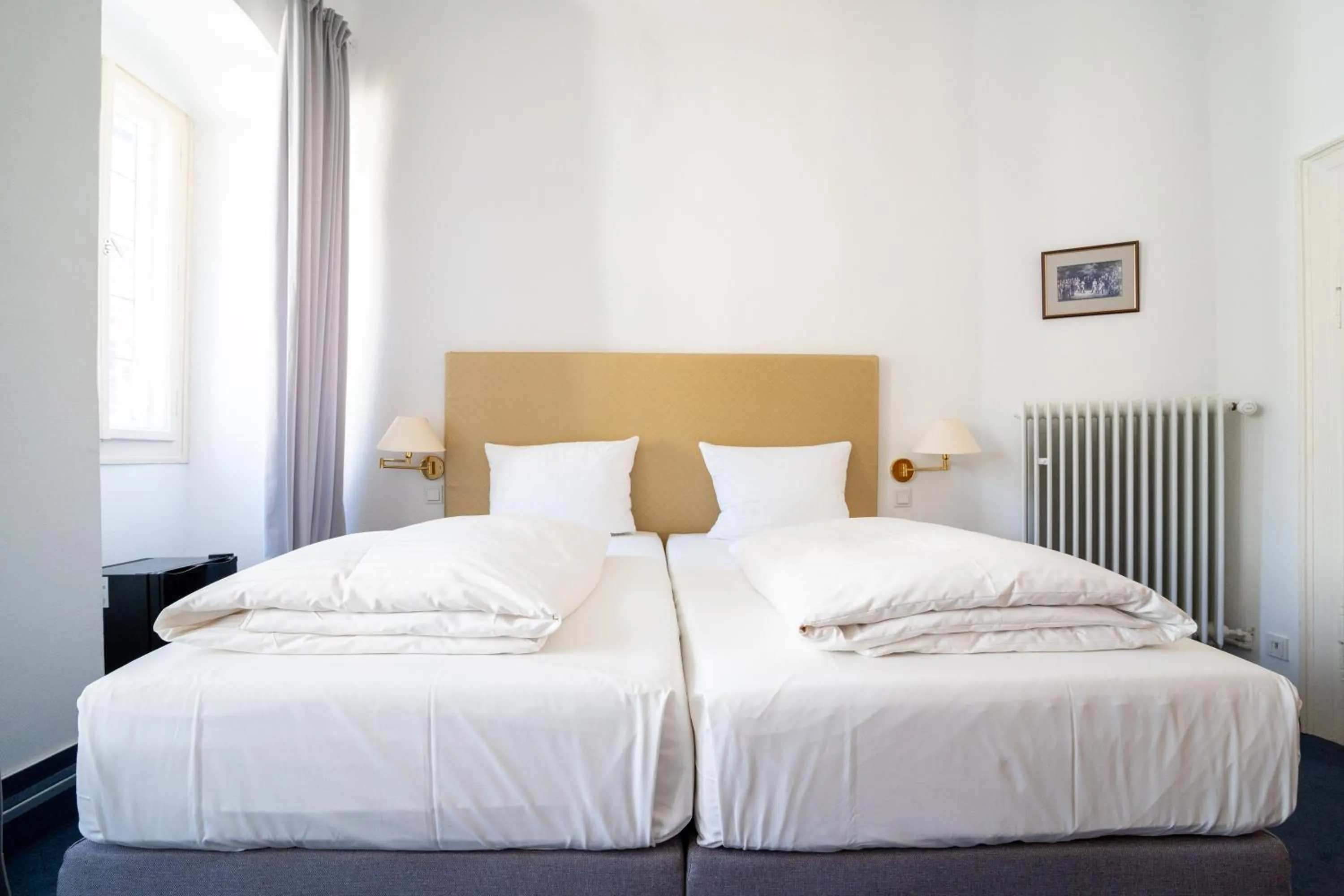 Bedroom, Bed in Hotel zum Ritter St Georg - Oldest Residential Building in Heidelberg since 1592