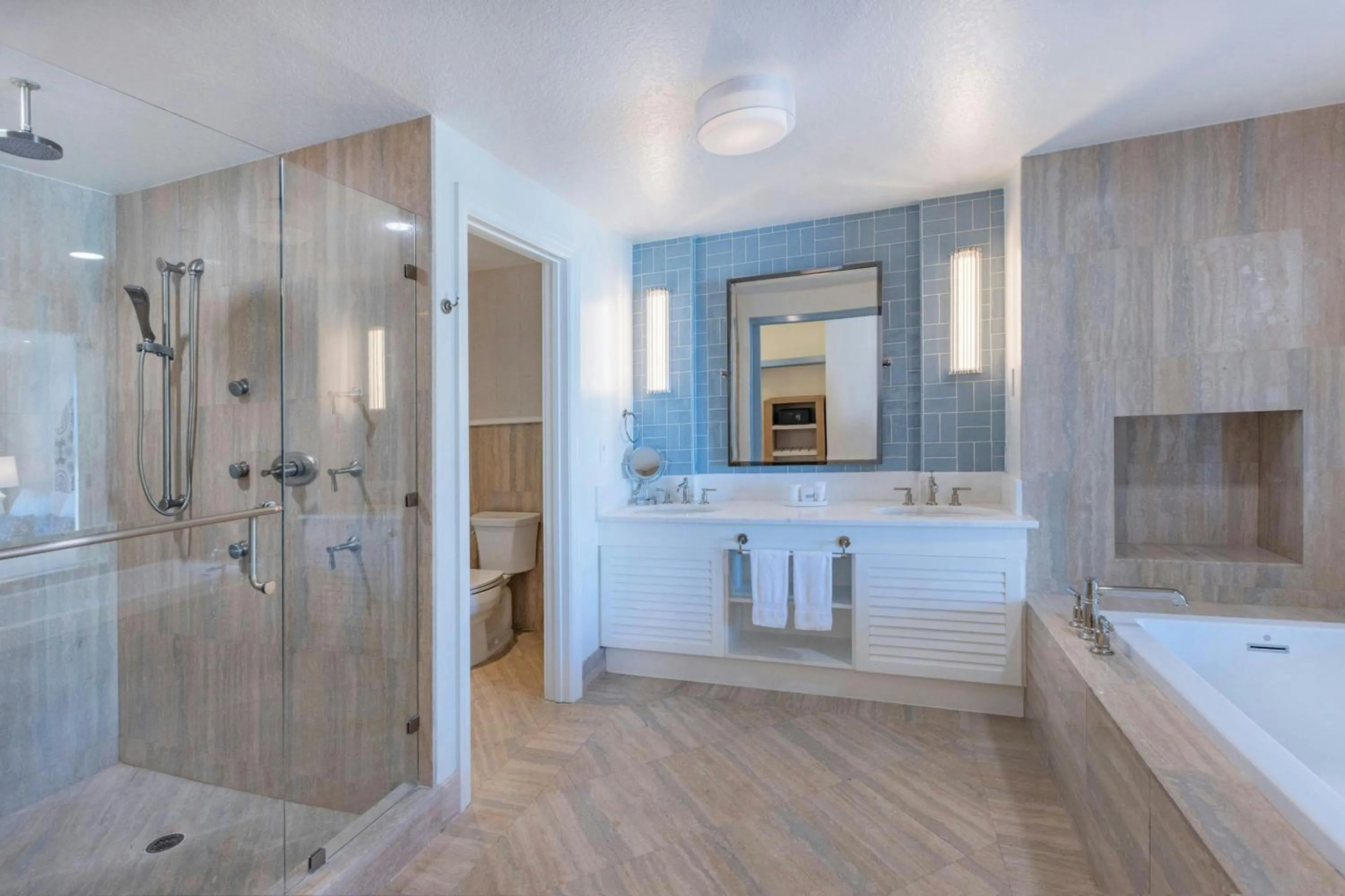 Bathroom in The Seagate Hotel, Golf & Beach Club, Autograph Collection