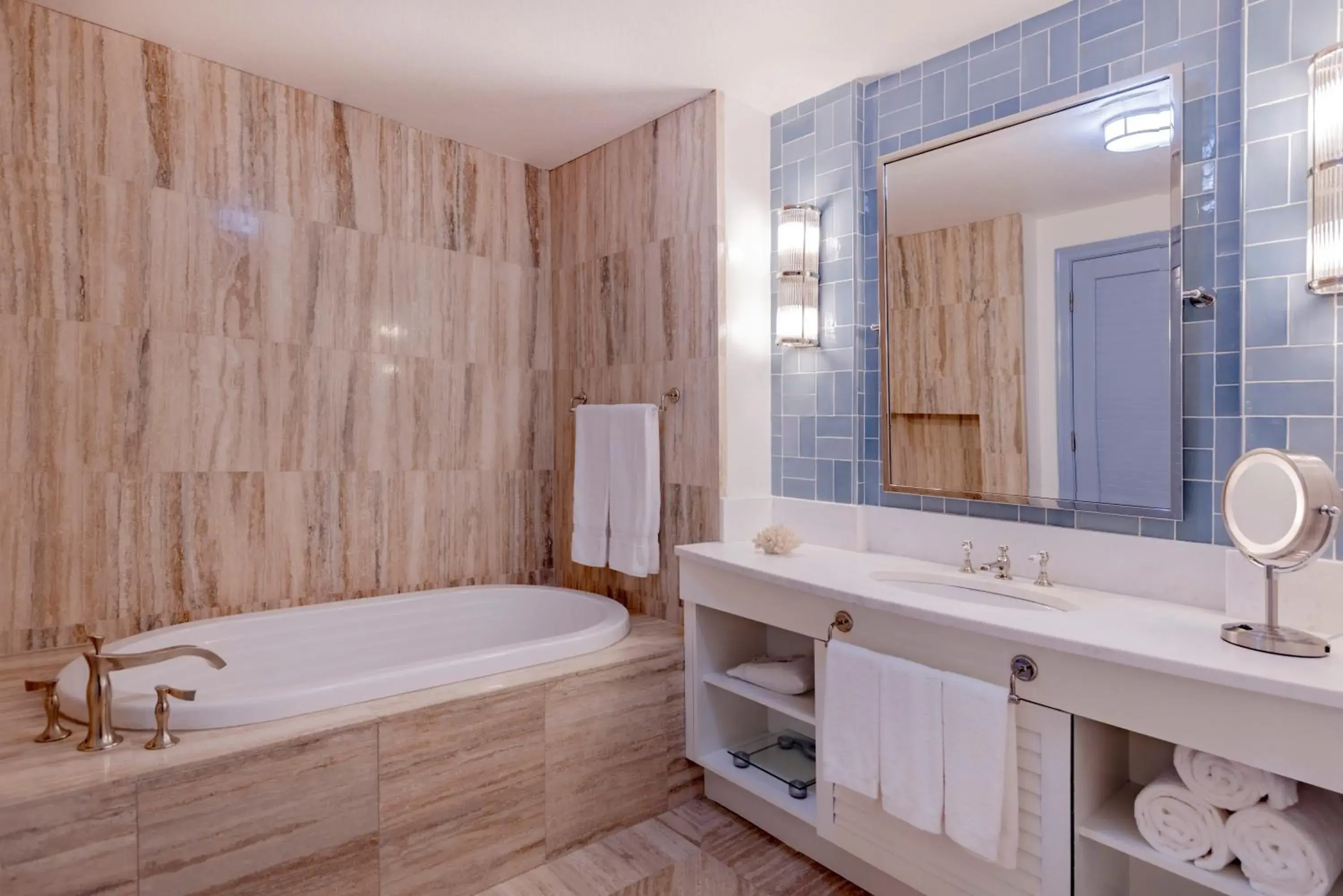 Deluxe Queen Room with Two Queen Beds and Balcony in The Seagate Hotel, Golf & Beach Club, Autograph Collection Deluxe Queen Room with Two Queen Beds and Balcony in The Seagate Hotel, Golf & Beach Club, Autograph Collection