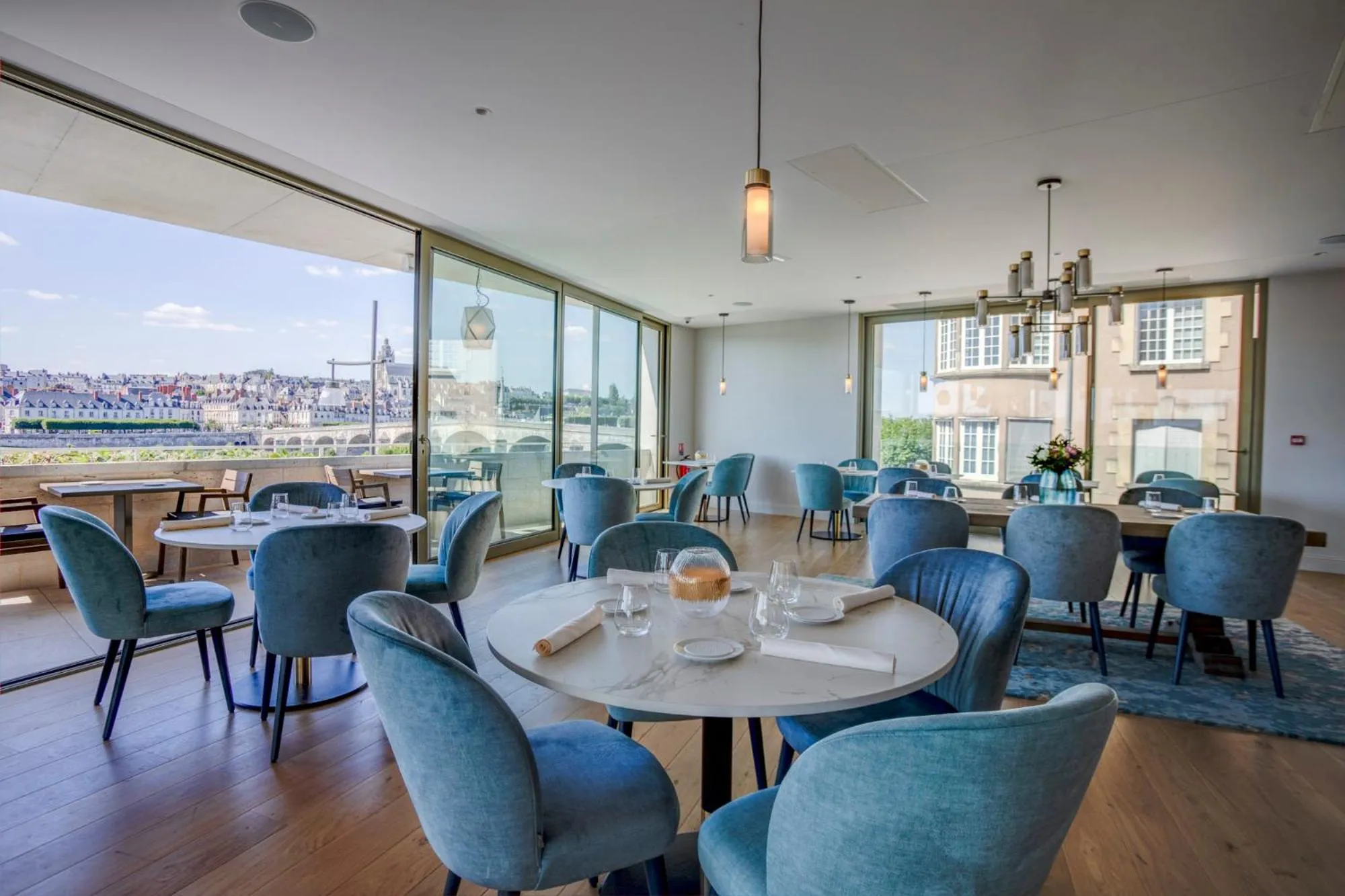 Restaurant/places to eat in Fleur de Loire