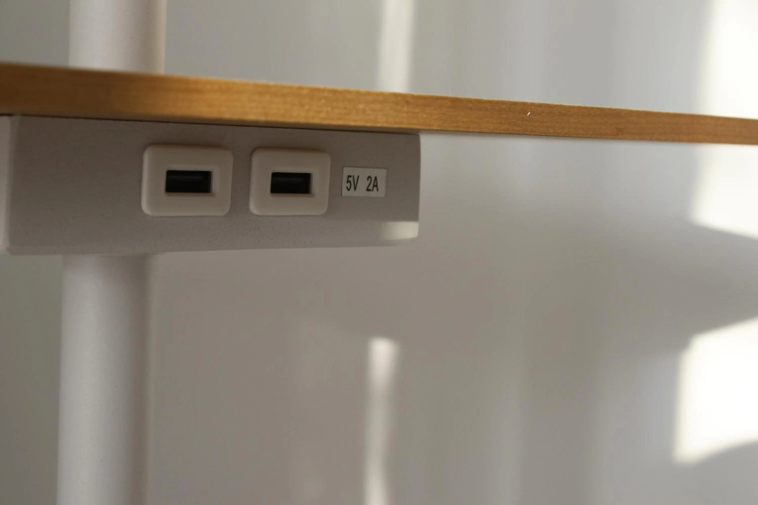 TV and multimedia in AZAHAR BEACH Red Apartments & Spa