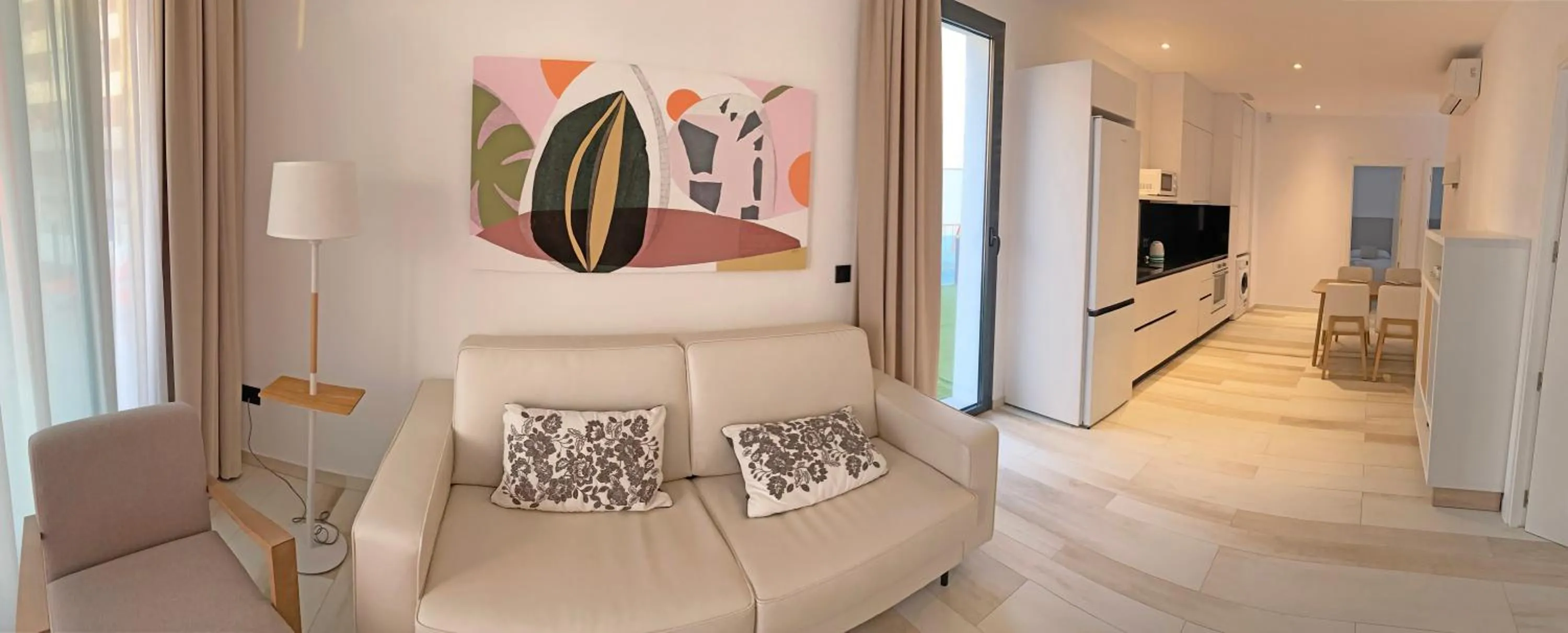 Living room in AZAHAR BEACH Red Apartments & Spa