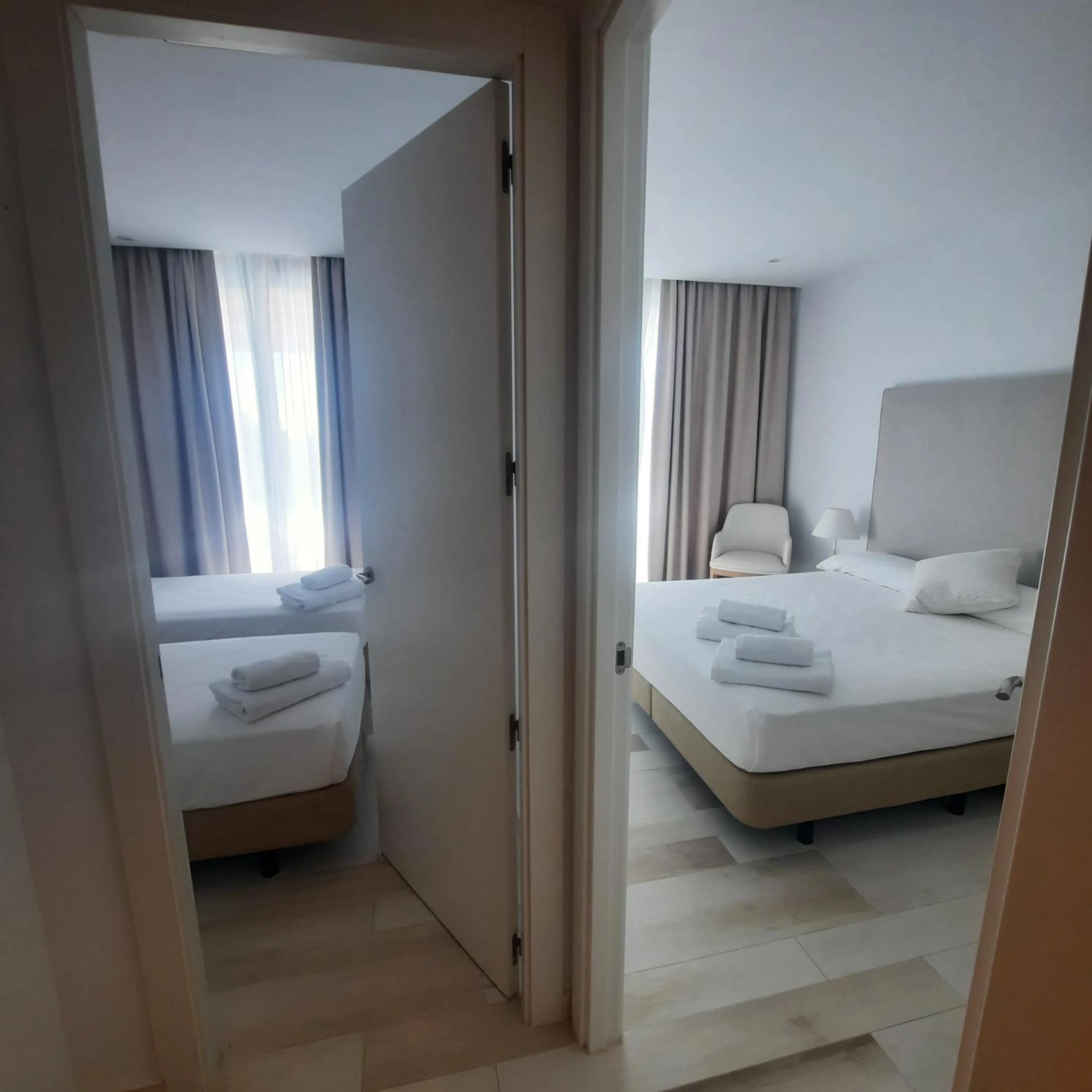 Bed in AZAHAR BEACH Red Apartments & Spa