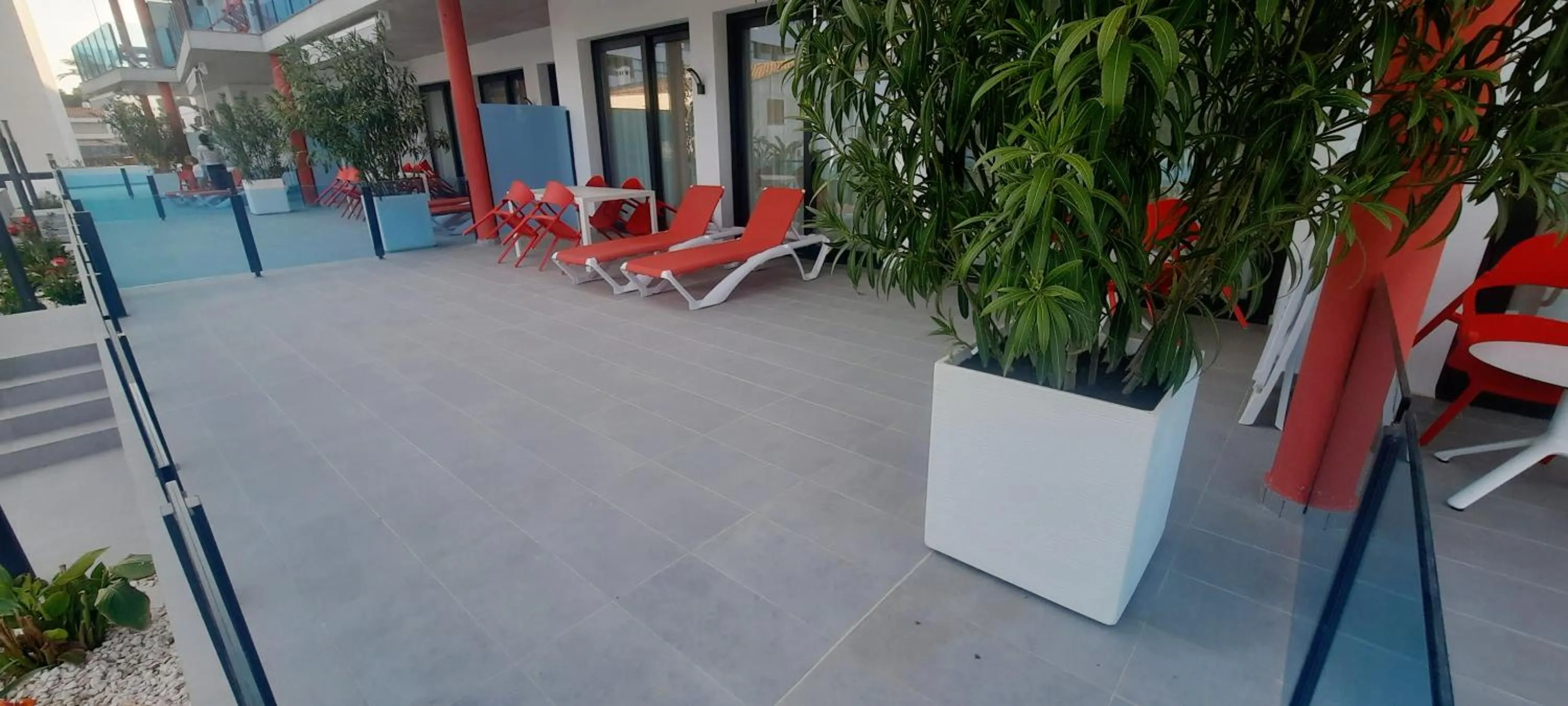 AZAHAR BEACH Red Apartments & Spa