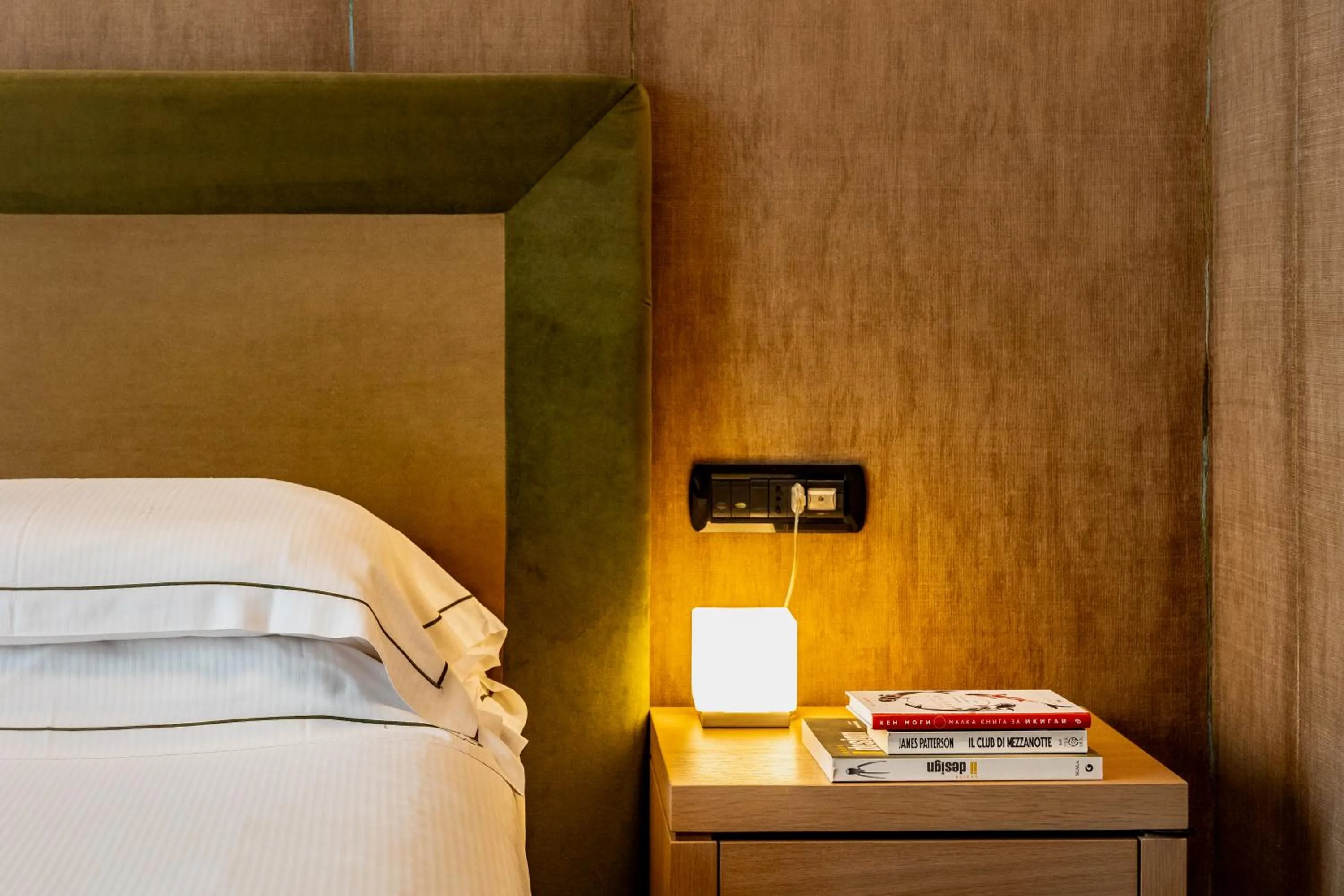 Decorative detail, Bed in Phi Hotel Piajo