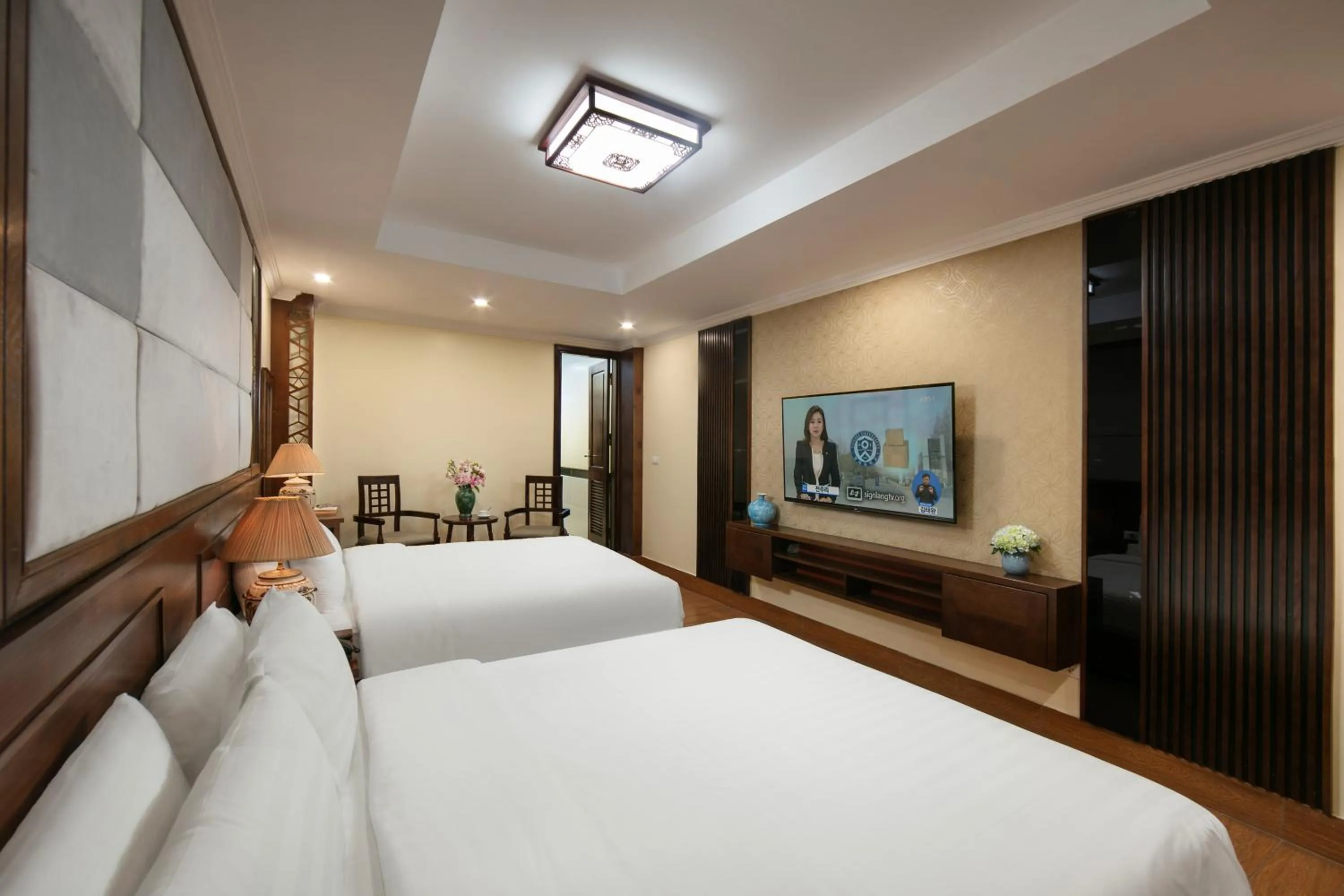 Bed in The West Hotel & Spa