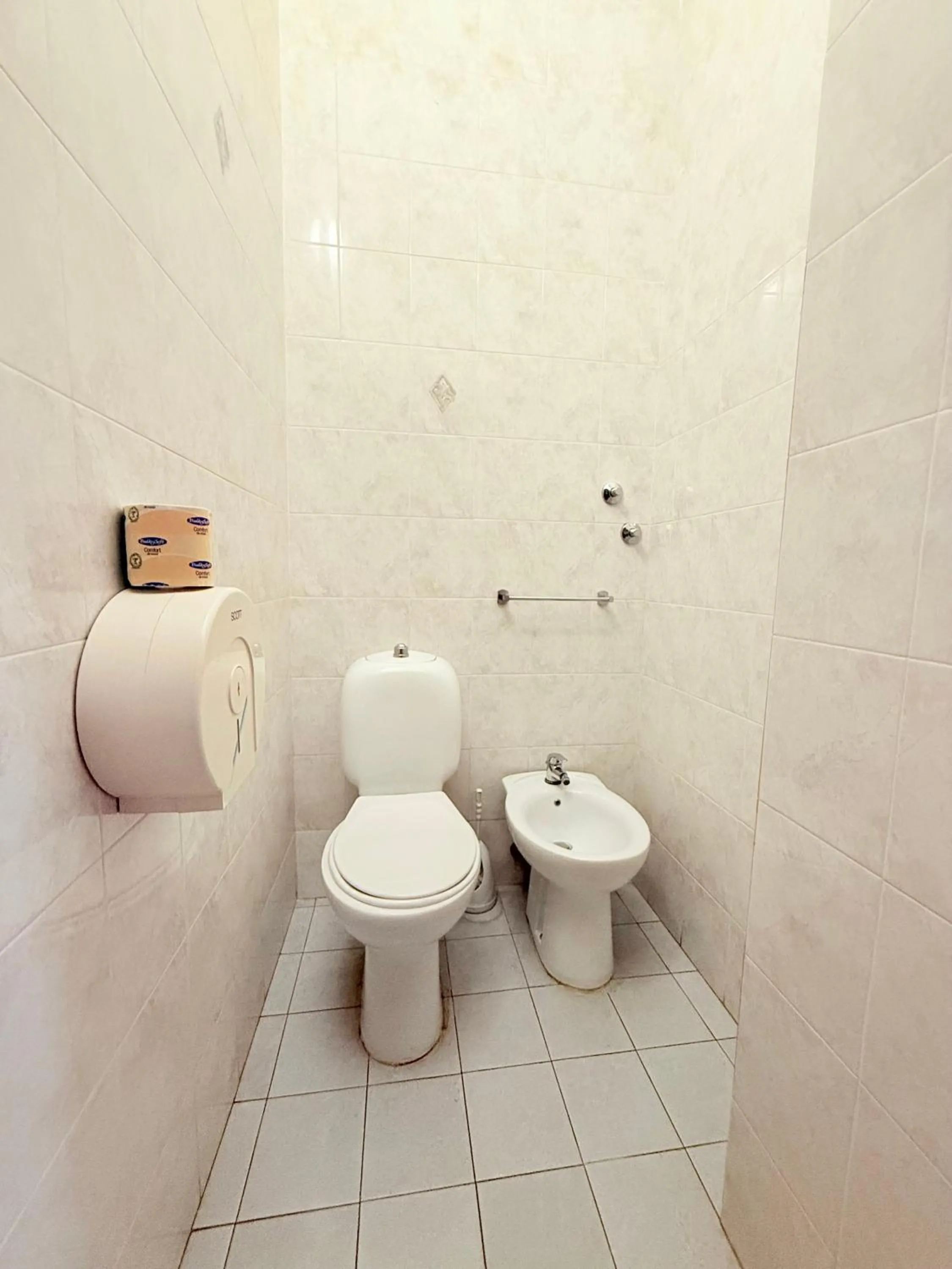 Toilet in Hotel Archimede Ortigia