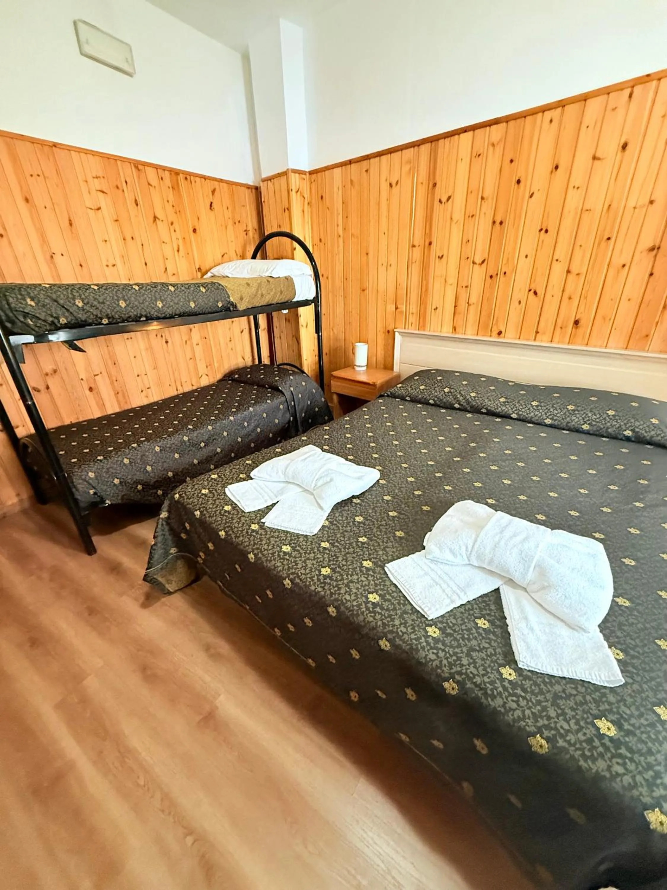 Bedroom, Bed in Hotel Archimede Ortigia