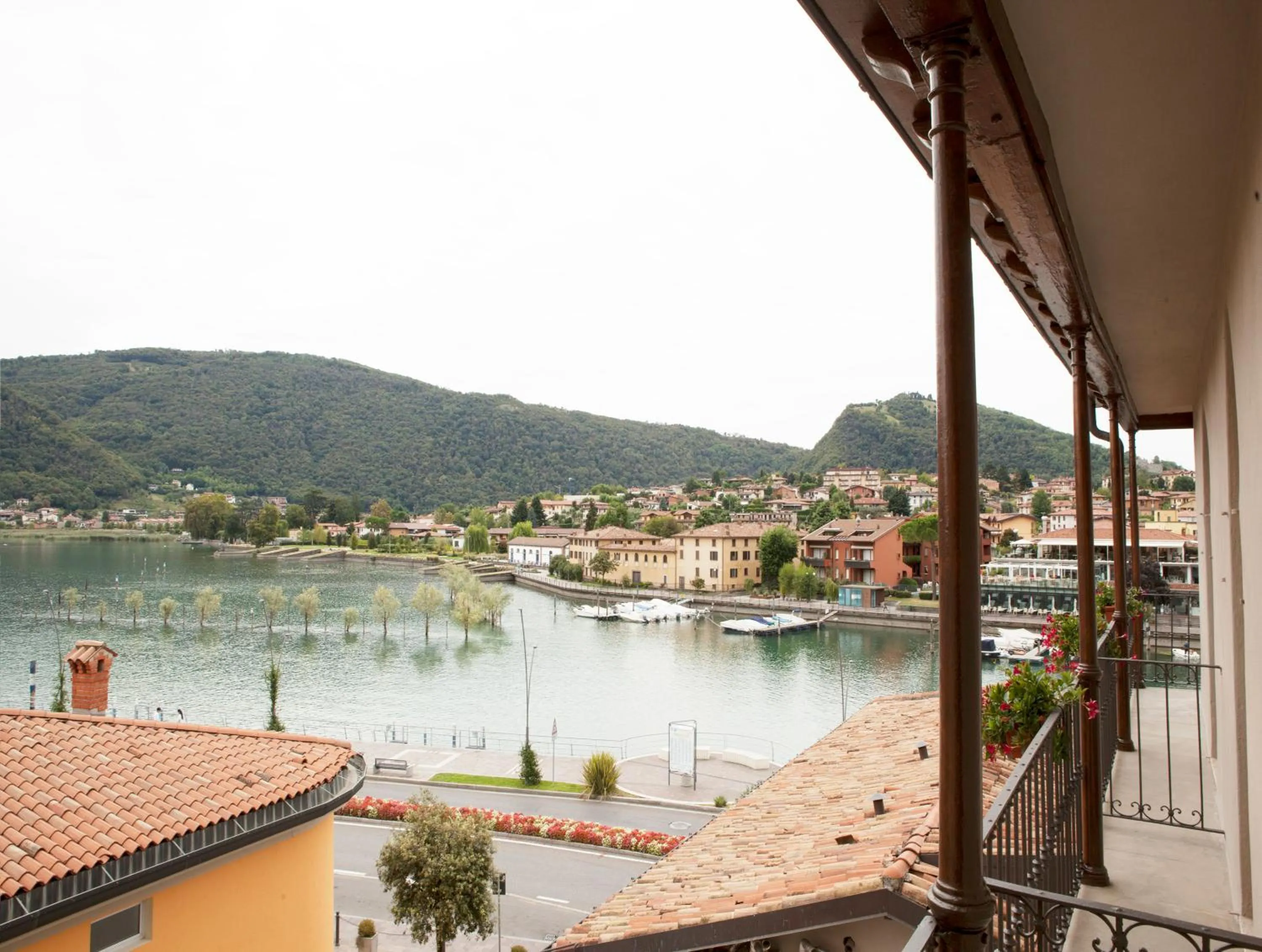 Lake view in Hotel Sebino