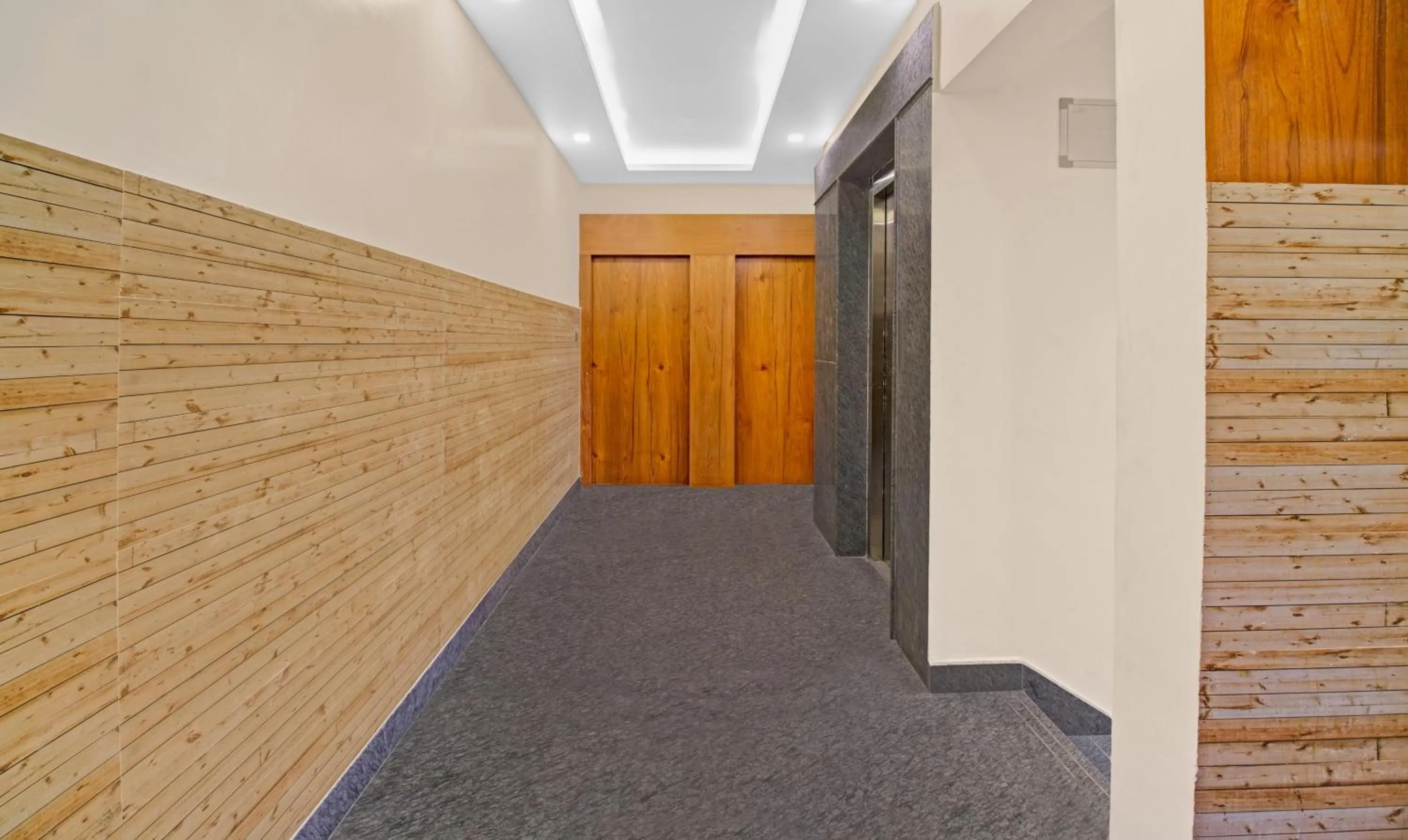 Lobby or reception in Treebo White Inn