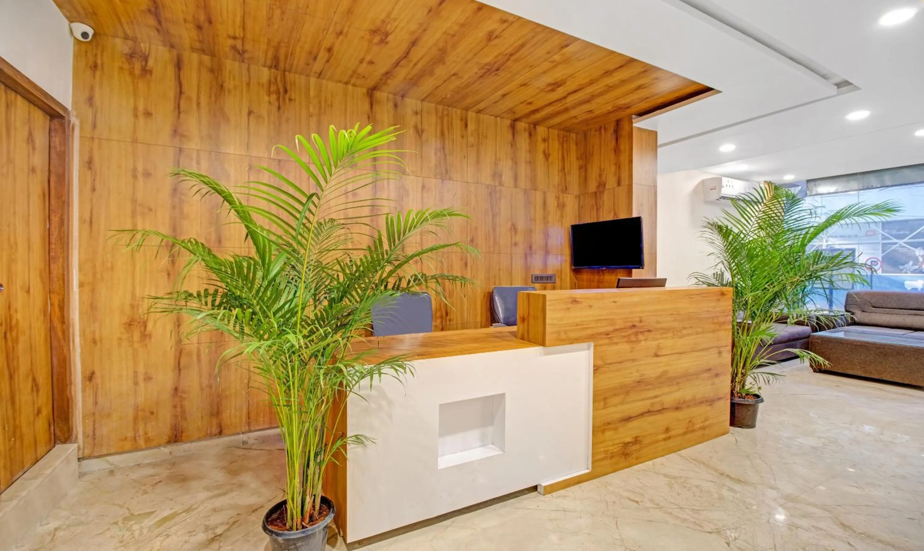 Lobby or reception in Treebo White Inn