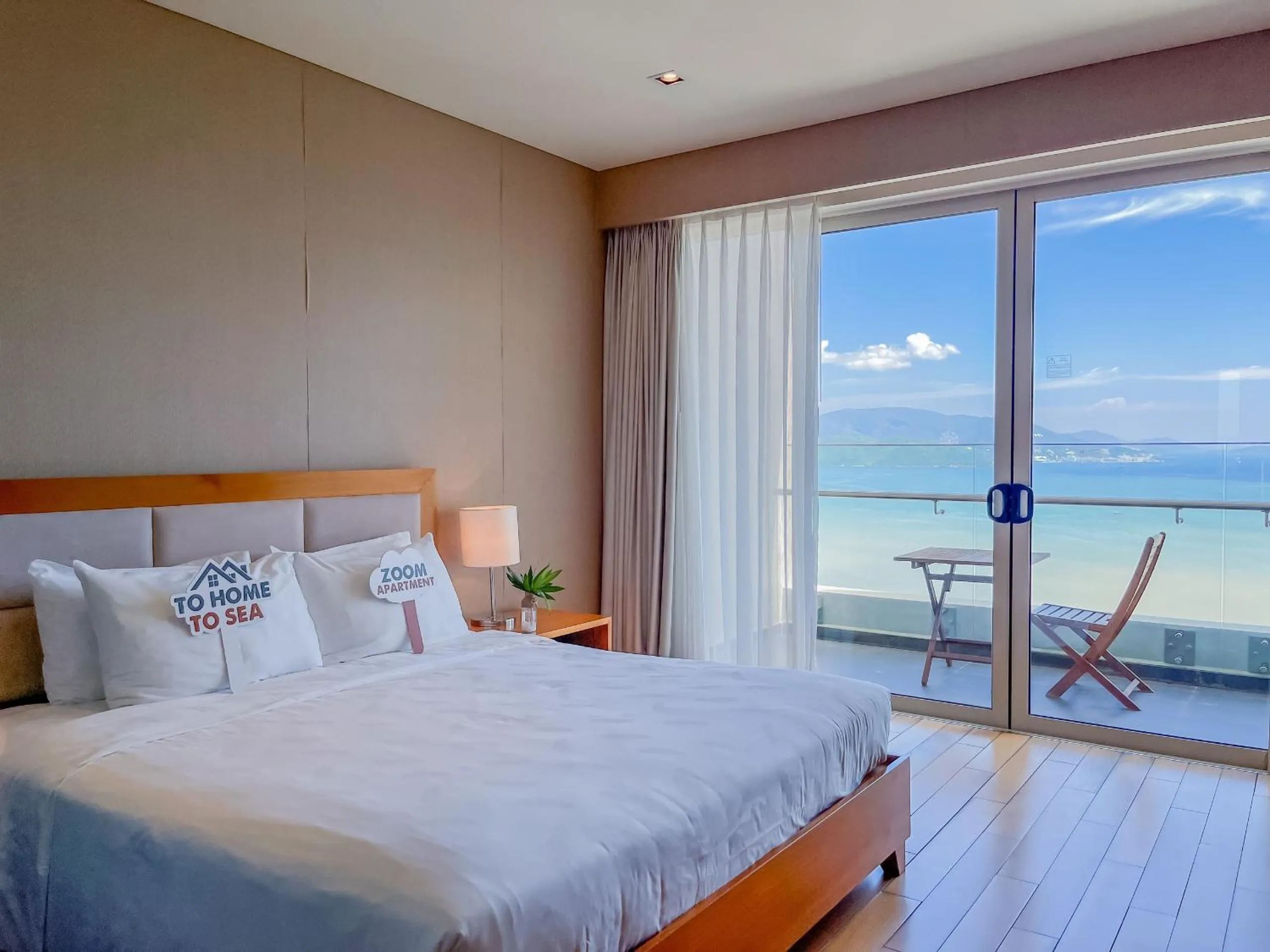Balcony/Terrace, Bed in The Sea Luxury Nha Trang Apartment