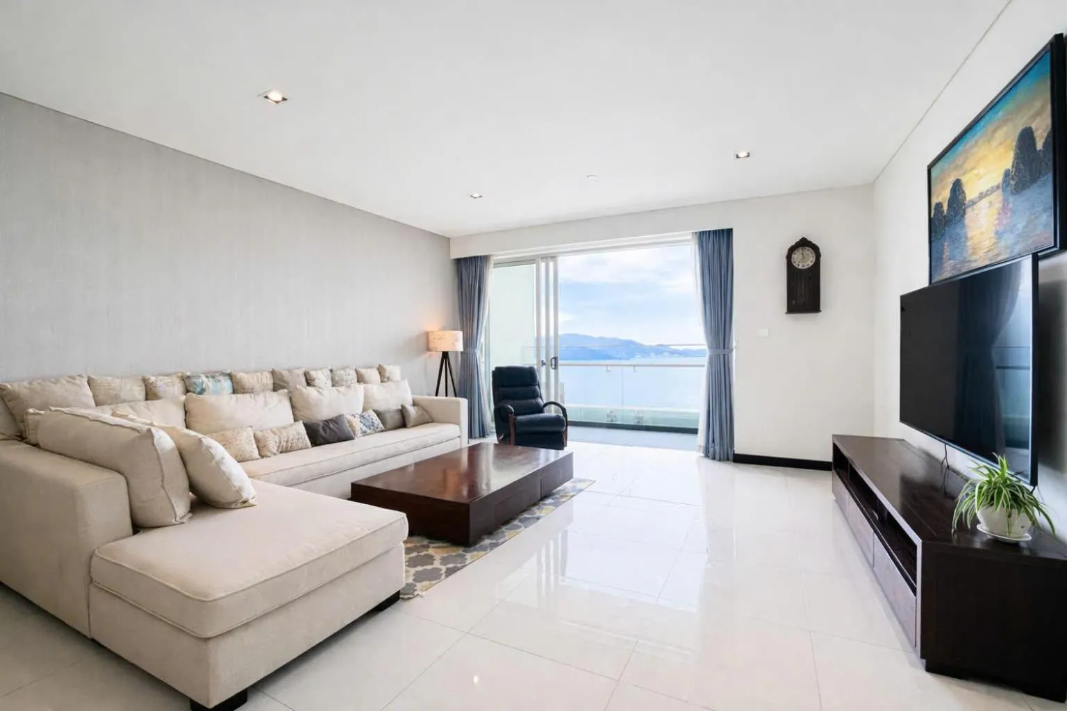 Living room in The Sea Luxury Nha Trang Apartment