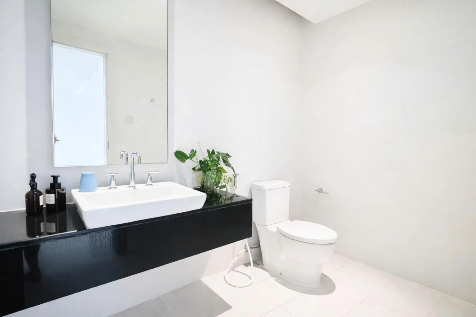 Toilet in The Sea Luxury Nha Trang Apartment