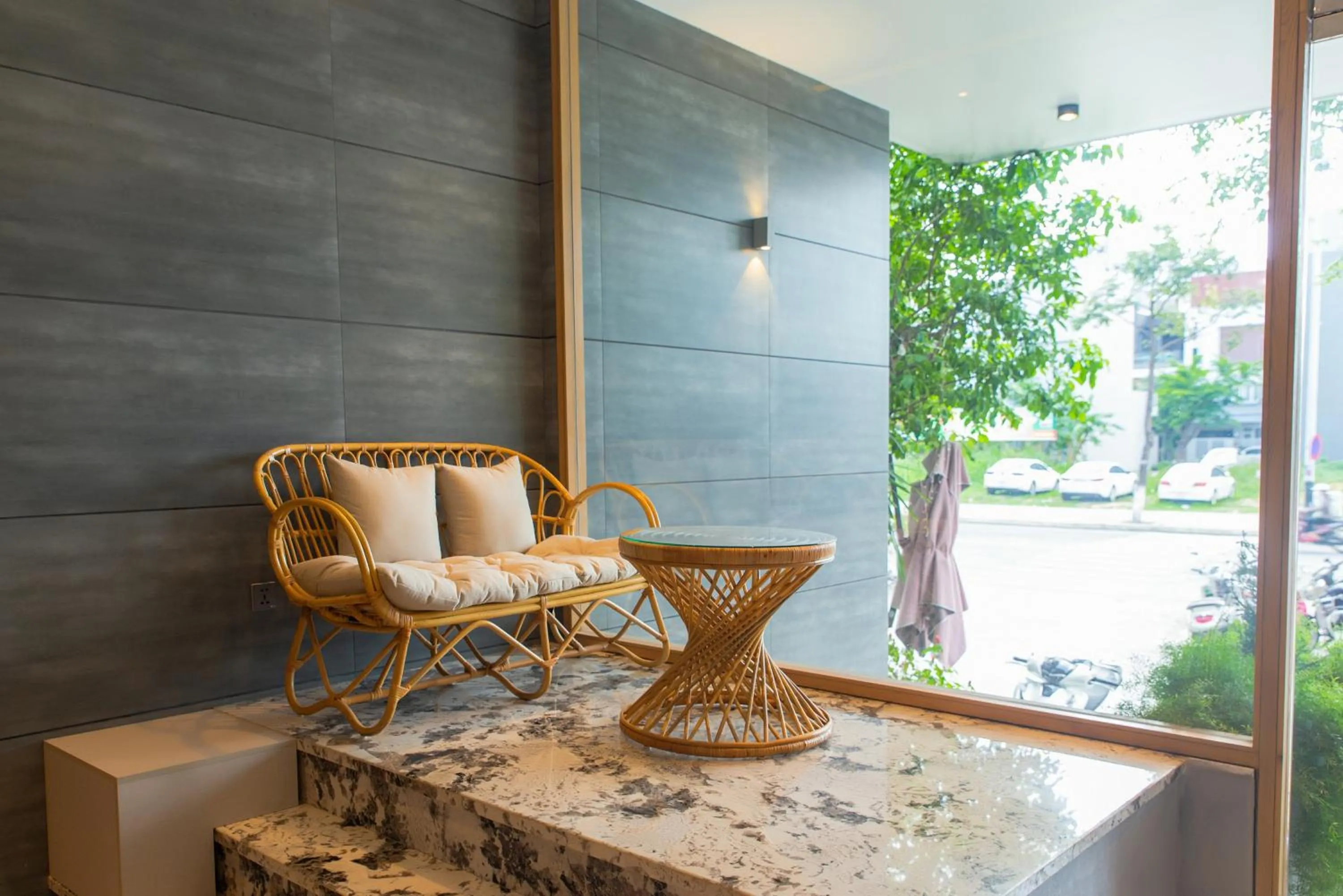 Lobby or reception in SHI HOUSE by Haviland