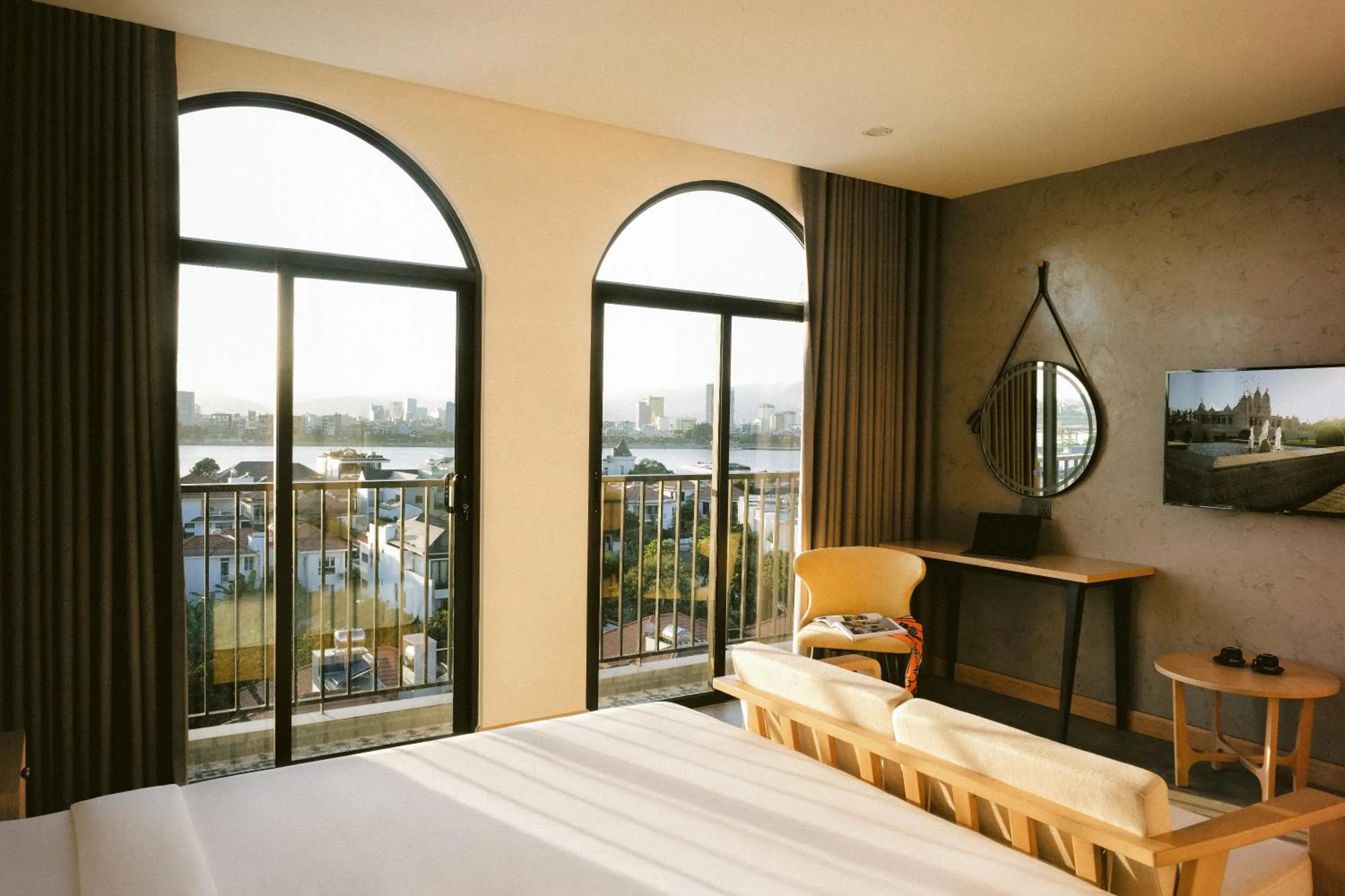 City view, Bed in SHI HOUSE by Haviland